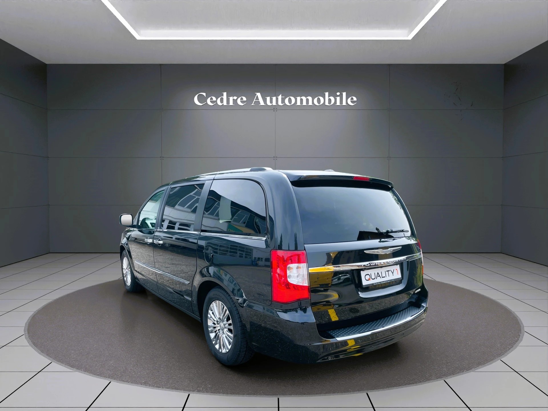 CHRYSLER TOWN COUNTRY LIMITED-showroom-element-2