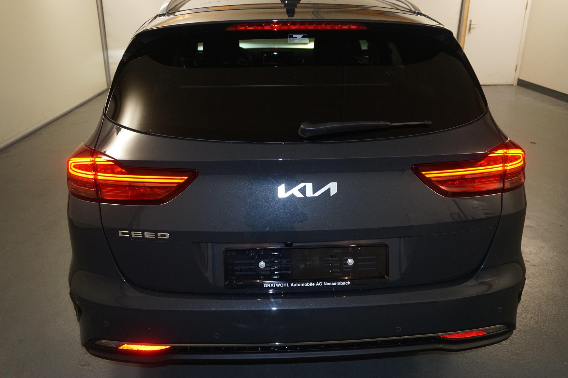 KIA Ceed SW 1.5 T-GDi Power-image-4