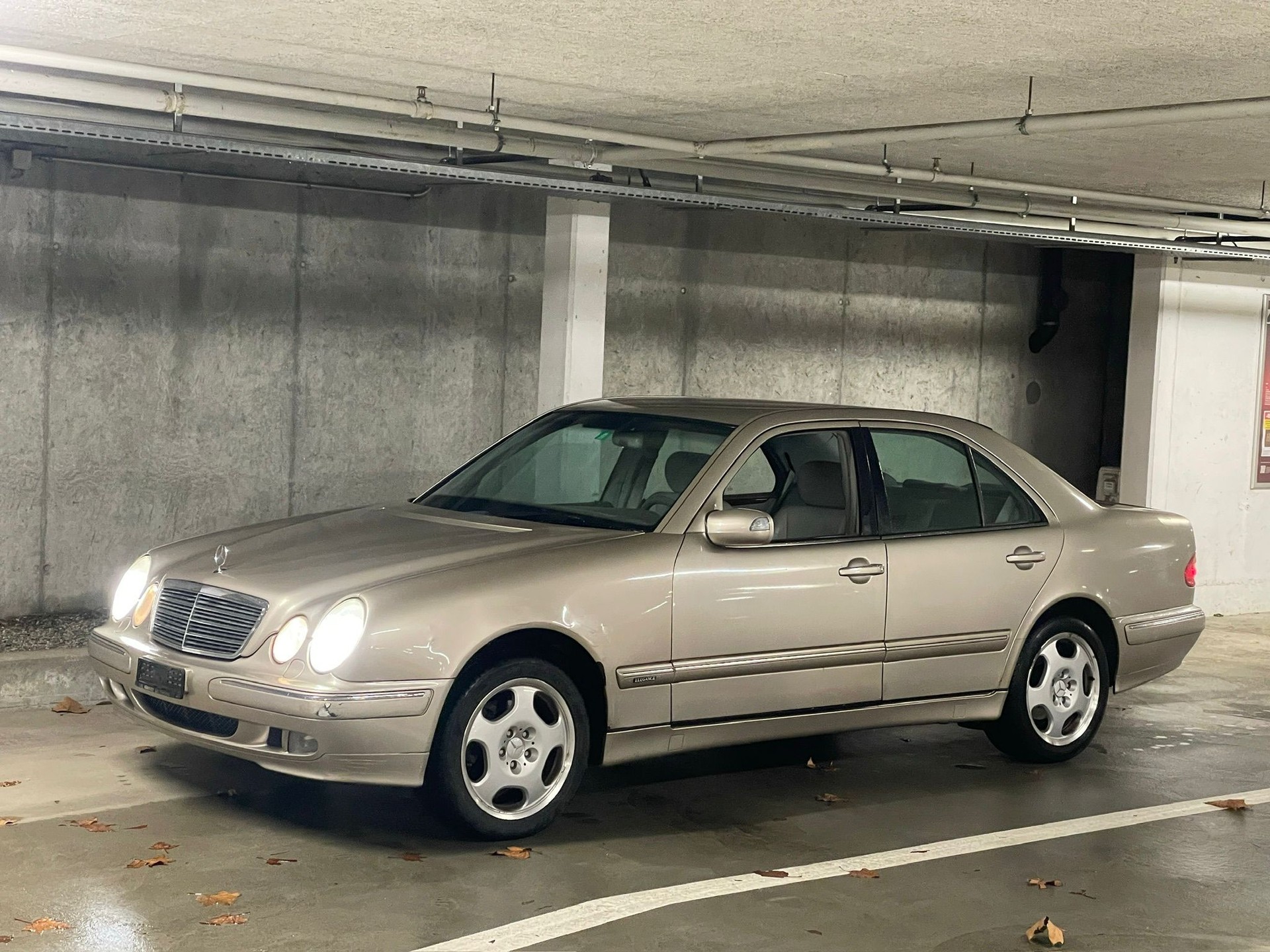 MERCEDES-BENZ E 320 Elégance 4-Matic Automatic