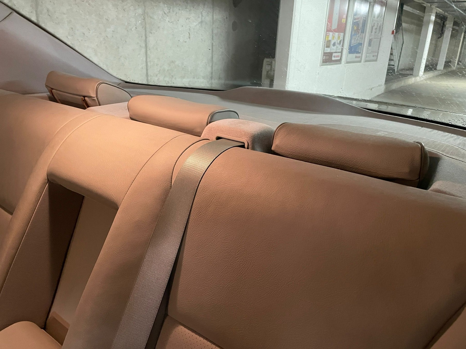 MERCEDES-BENZ E 320 Elégance 4-Matic Automatic-image-13