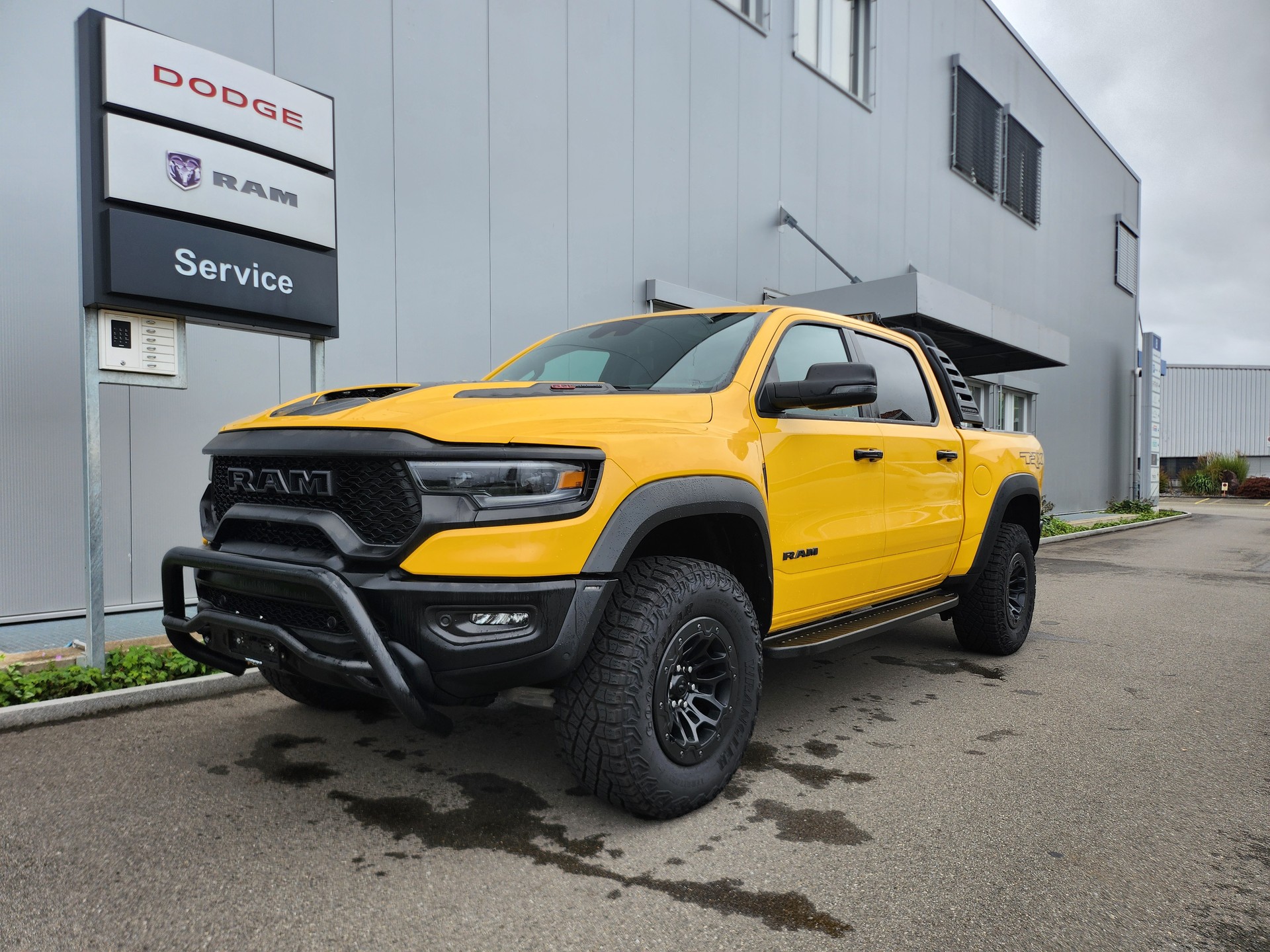 DODGE Ram 1500 6.2 V8 4x4 TRX Havoc Edition / 711 PS / 3.5T AHK-showroom-element-1