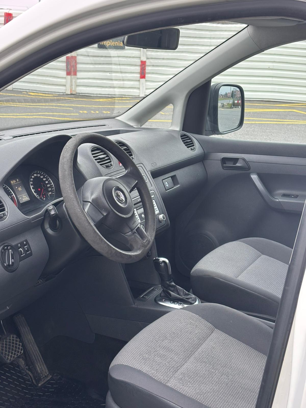 VW Caddy 1.6 TDI BlueMotion Technology DSG-image-21