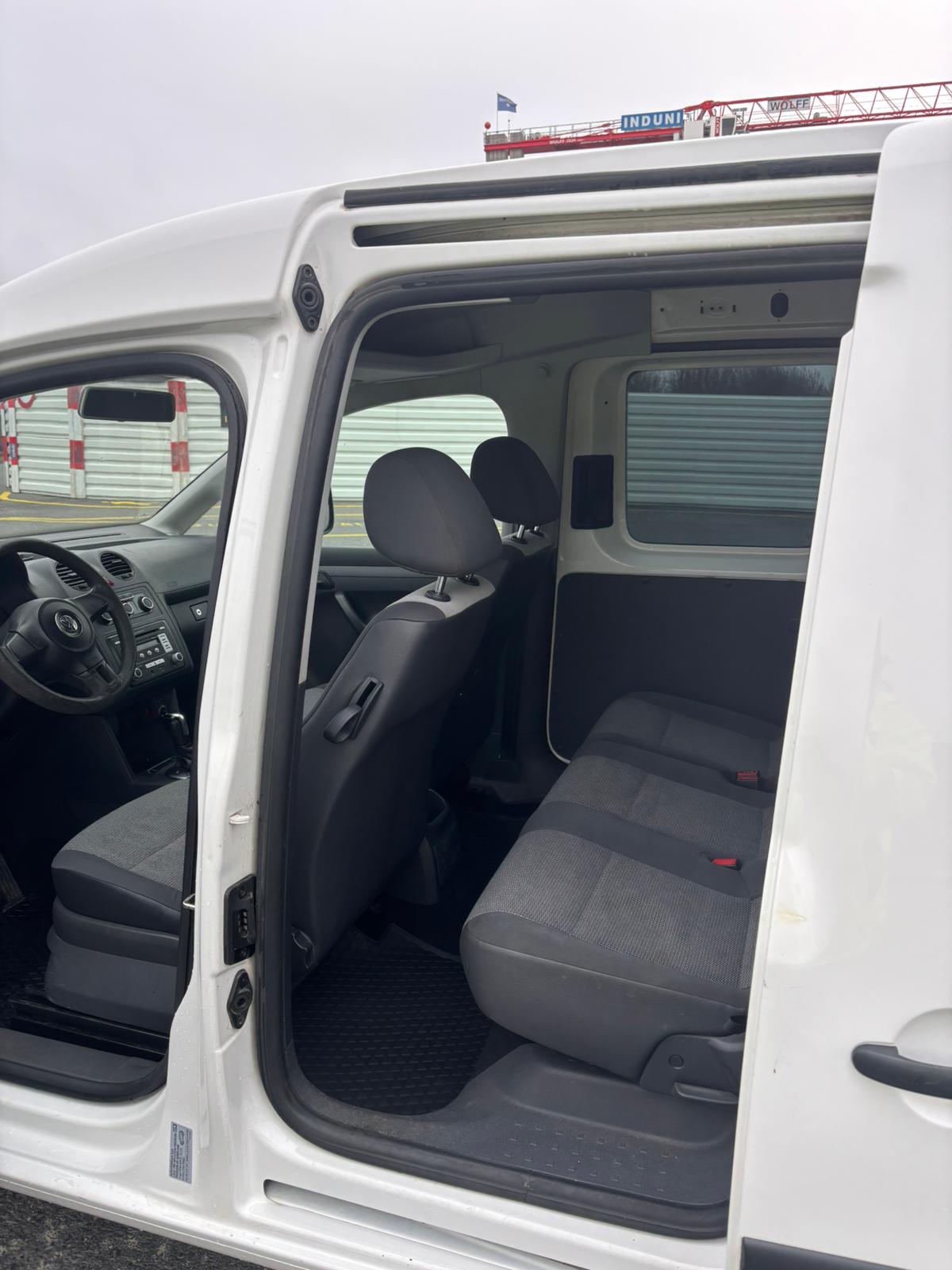 VW Caddy 1.6 TDI BlueMotion Technology DSG-image-29