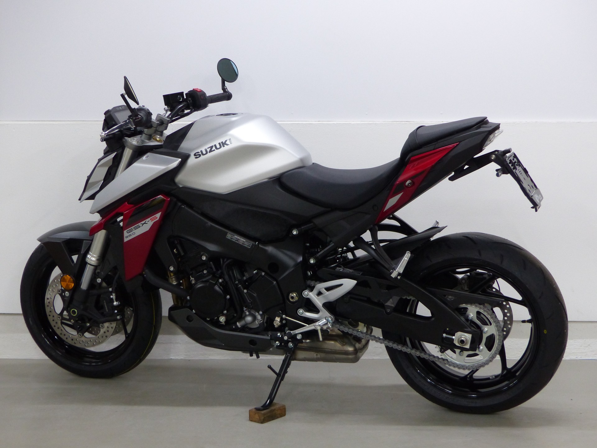 SUZUKI GSX-S 950 ABS 70kW mit Zubehör-image-15