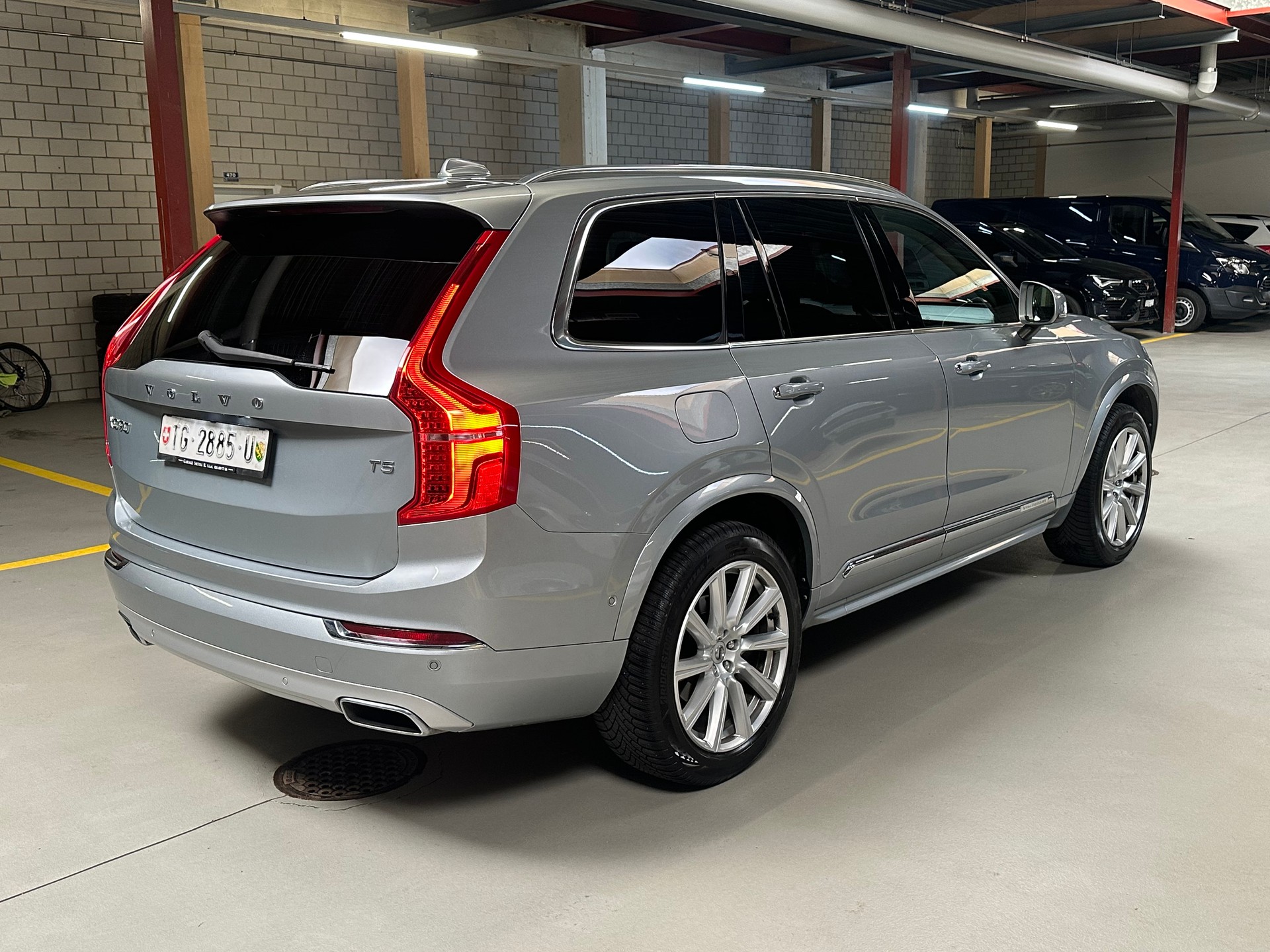 VOLVO XC90-image-5