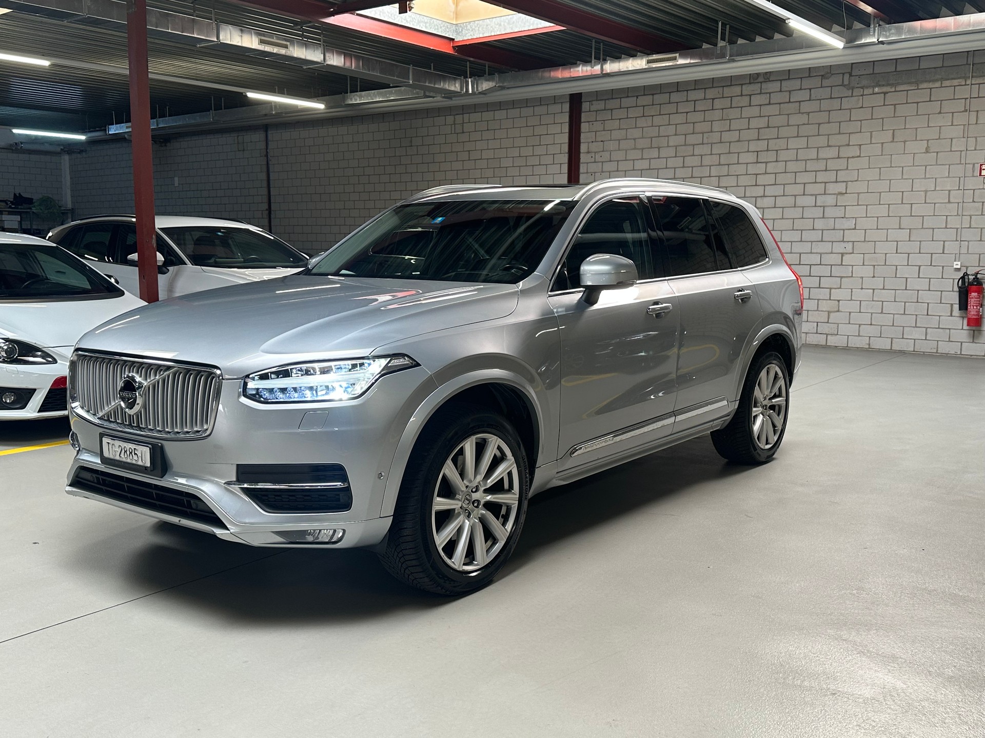 VOLVO XC90
