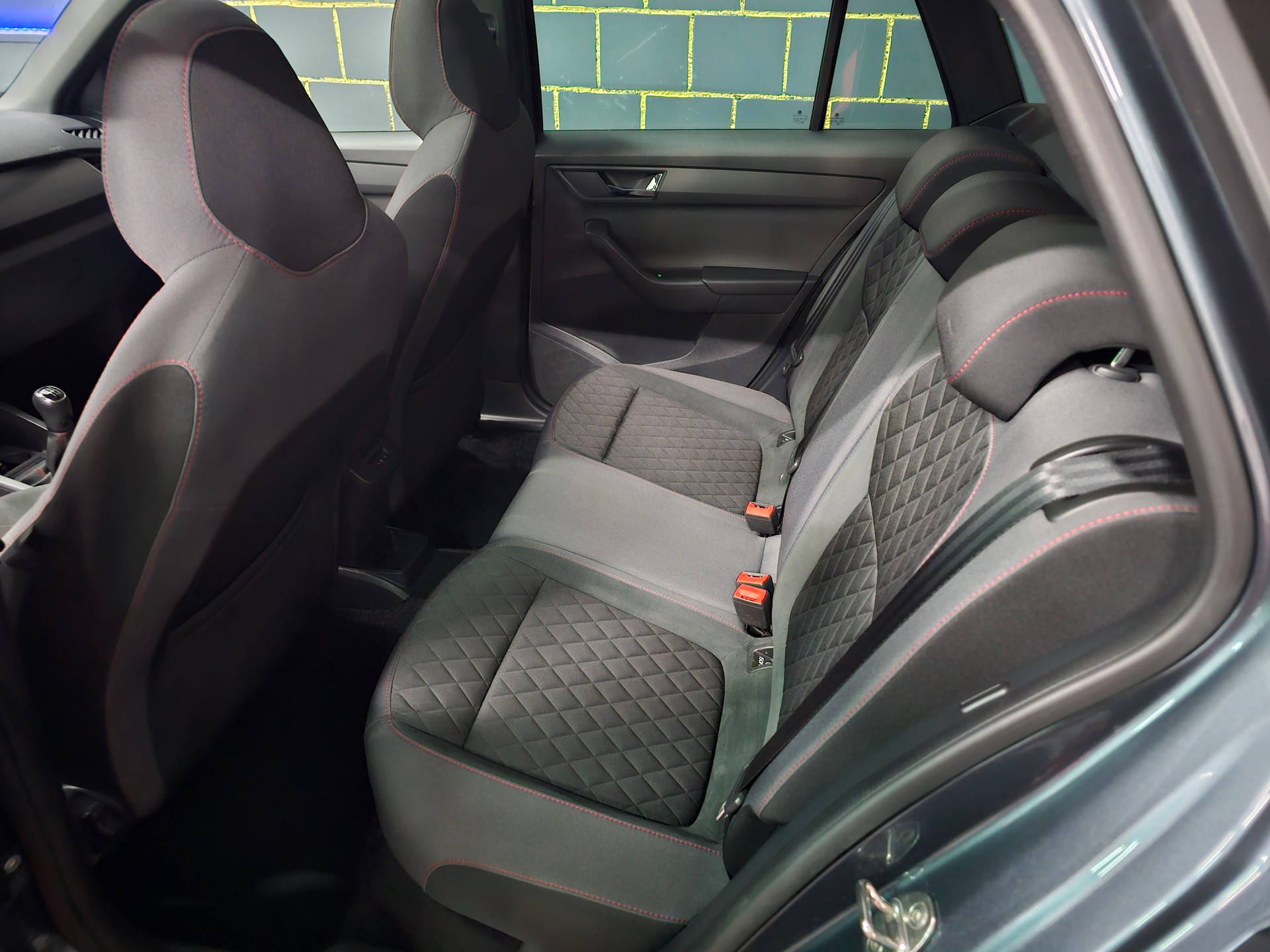 SKODA Fabia Combi 1.0 TSI Monte Carlo-image-12