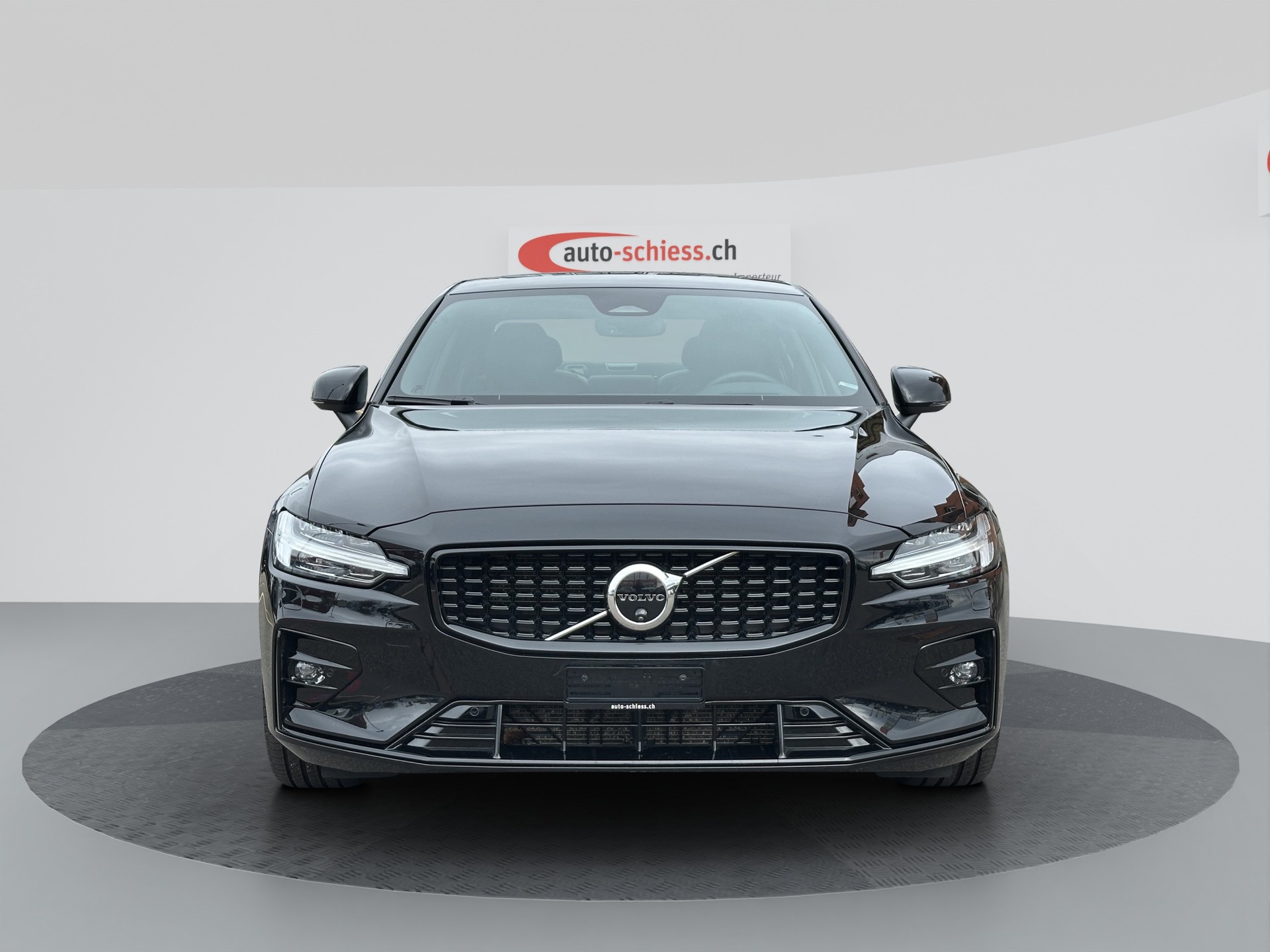 VOLVO S60 B5 AWD Benzin Mild Hybrid Ultimate Dark Geartronic-showroom-element-1