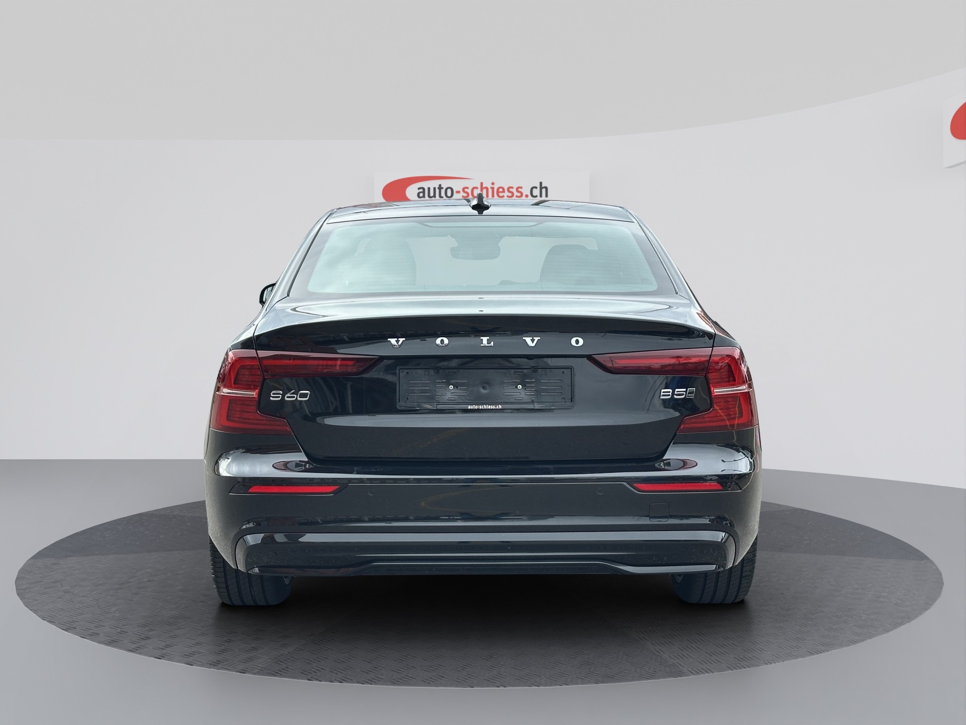 VOLVO S60 B5 AWD Benzin Mild Hybrid Ultimate Dark Geartronic-showroom-element-3