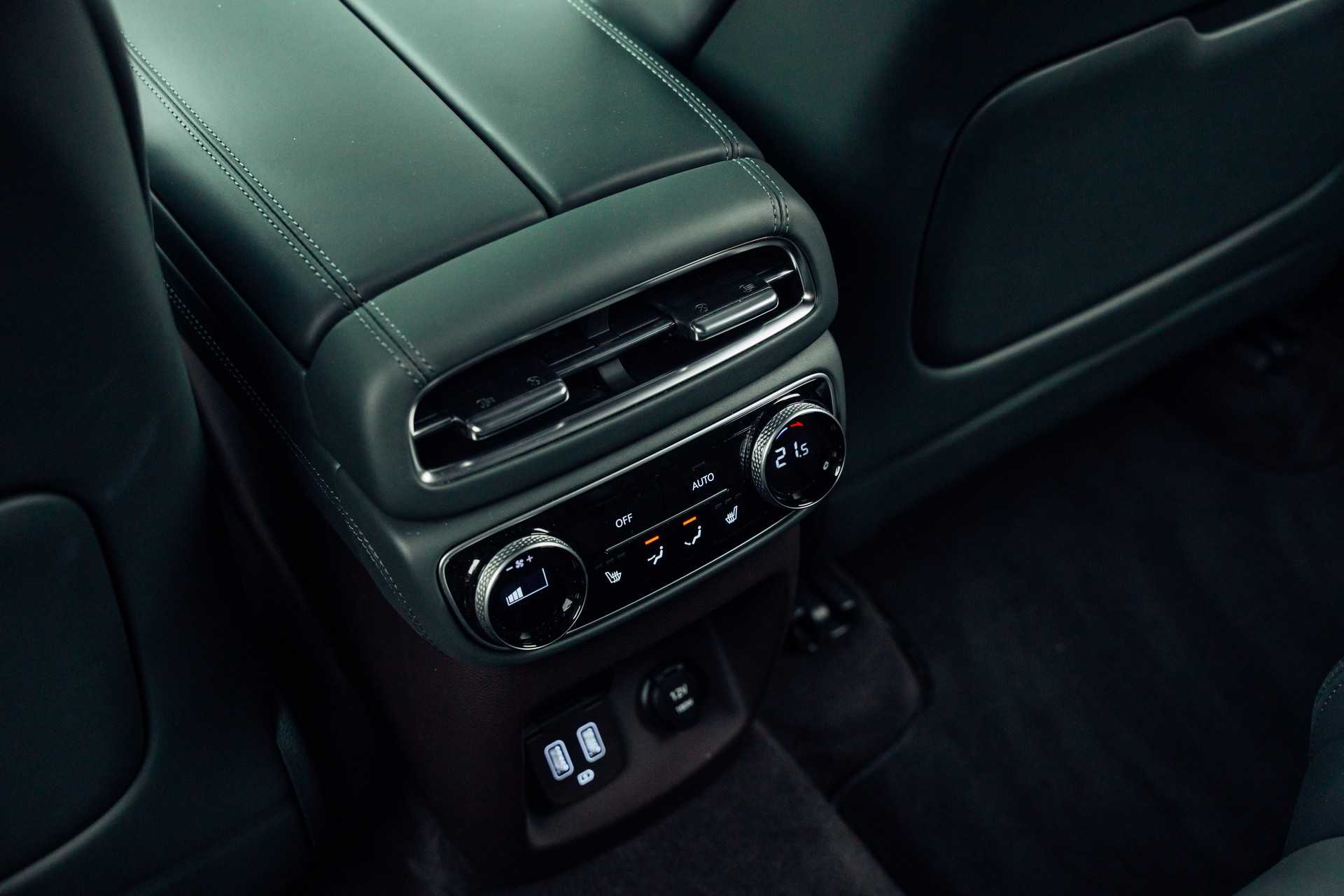 GENESIS GV80 3.0 CRDI Luxus 7 Seater AT8 AWD-image-13