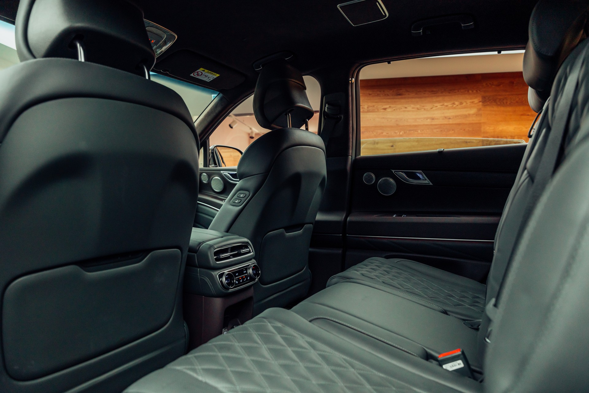 GENESIS GV80 3.0 CRDI Luxus 7 Seater AT8 AWD-image-8