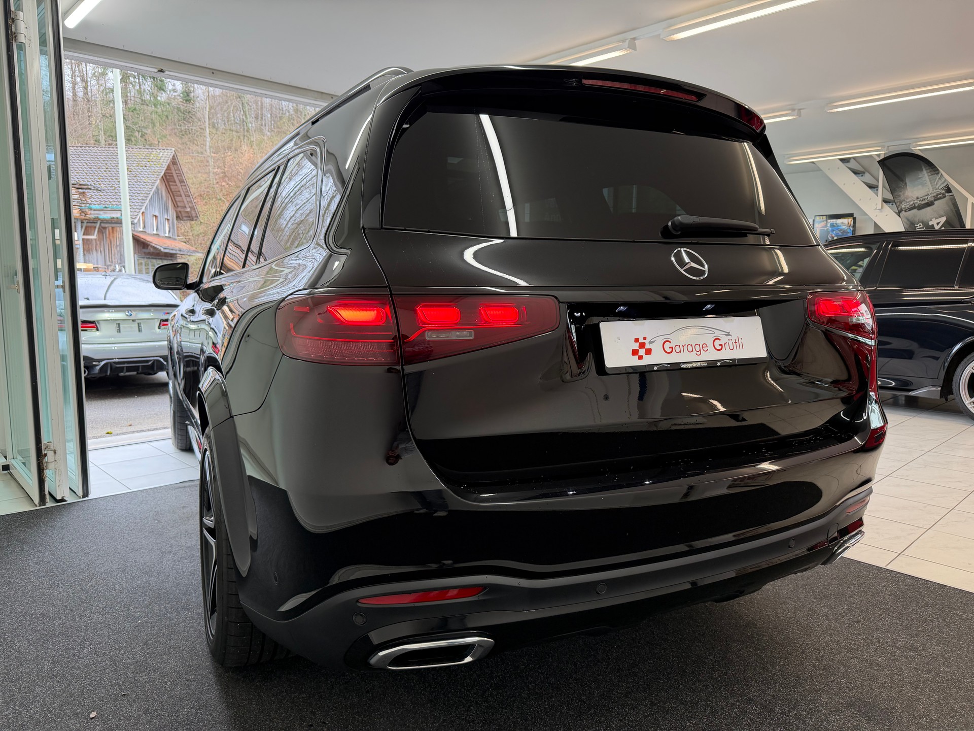 MERCEDES-BENZ GLS 450 AMG Line 4matic-image-24