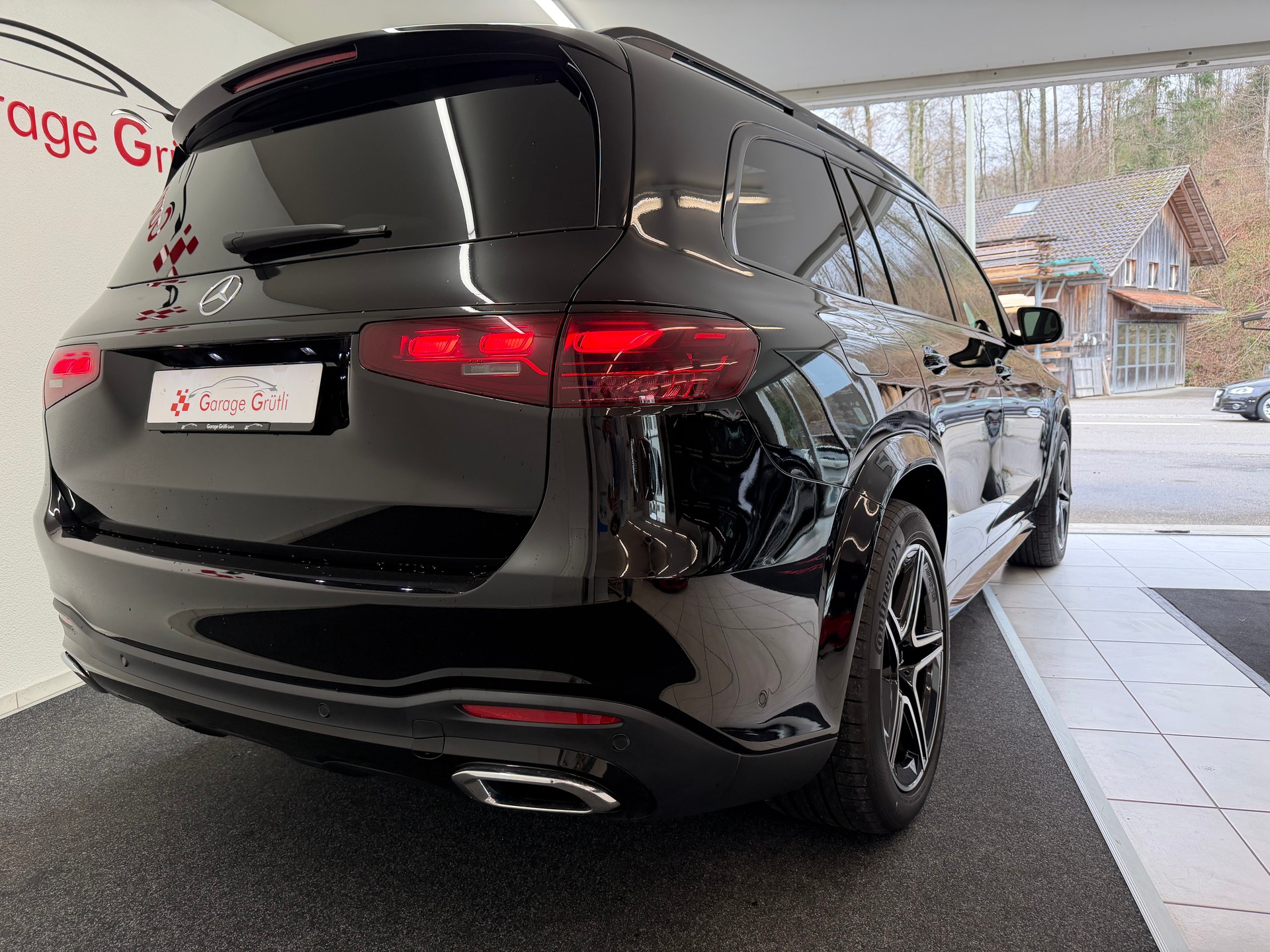 MERCEDES-BENZ GLS 450 AMG Line 4matic-image-23