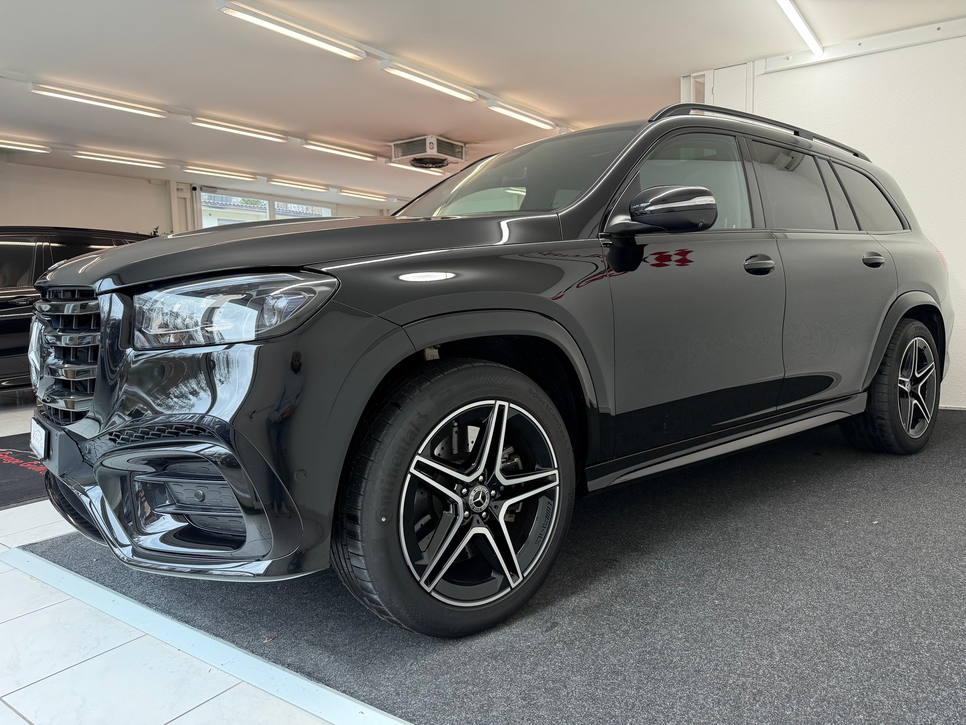 MERCEDES-BENZ GLS 450 AMG Line 4matic-image-5