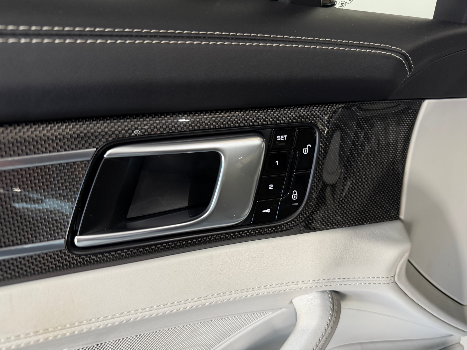 PORSCHE Panamera 4S PDK (CH) Vollausstattung-image-14