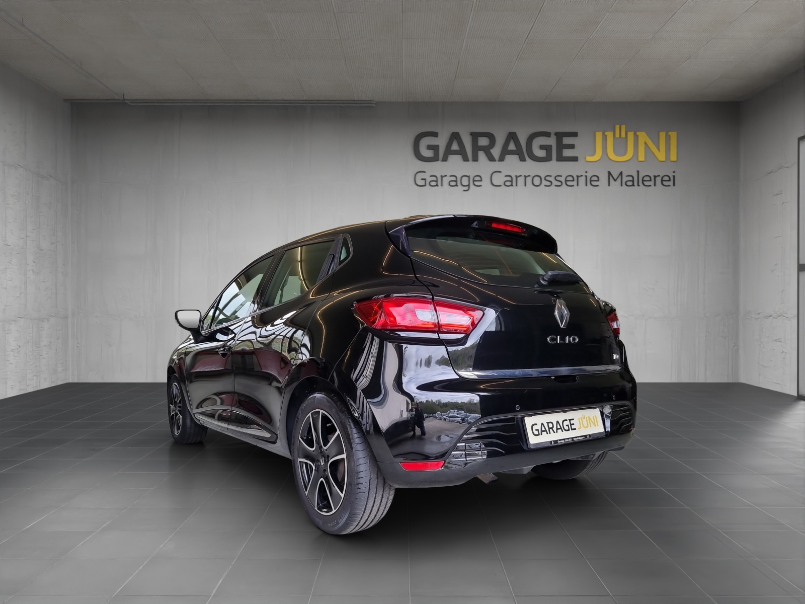 RENAULT Clio 0.9 Expression-image-3