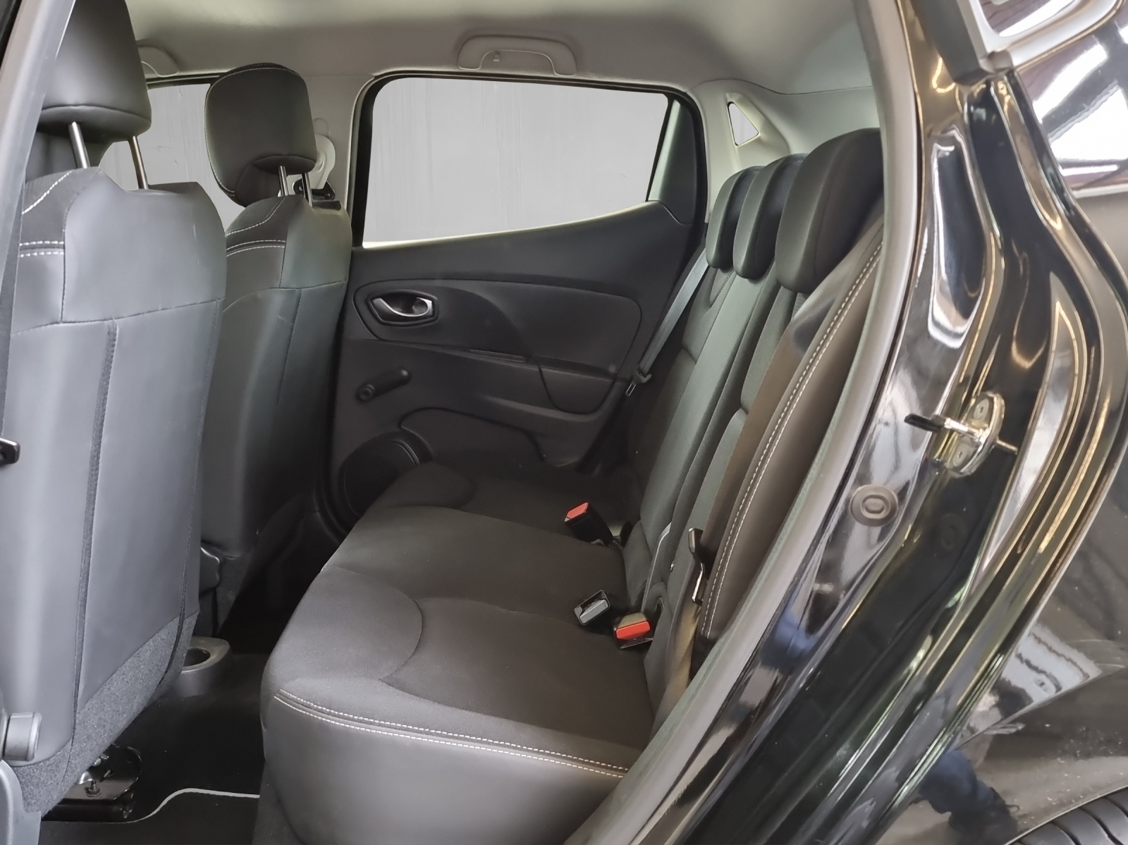 RENAULT Clio 0.9 Expression-image-7