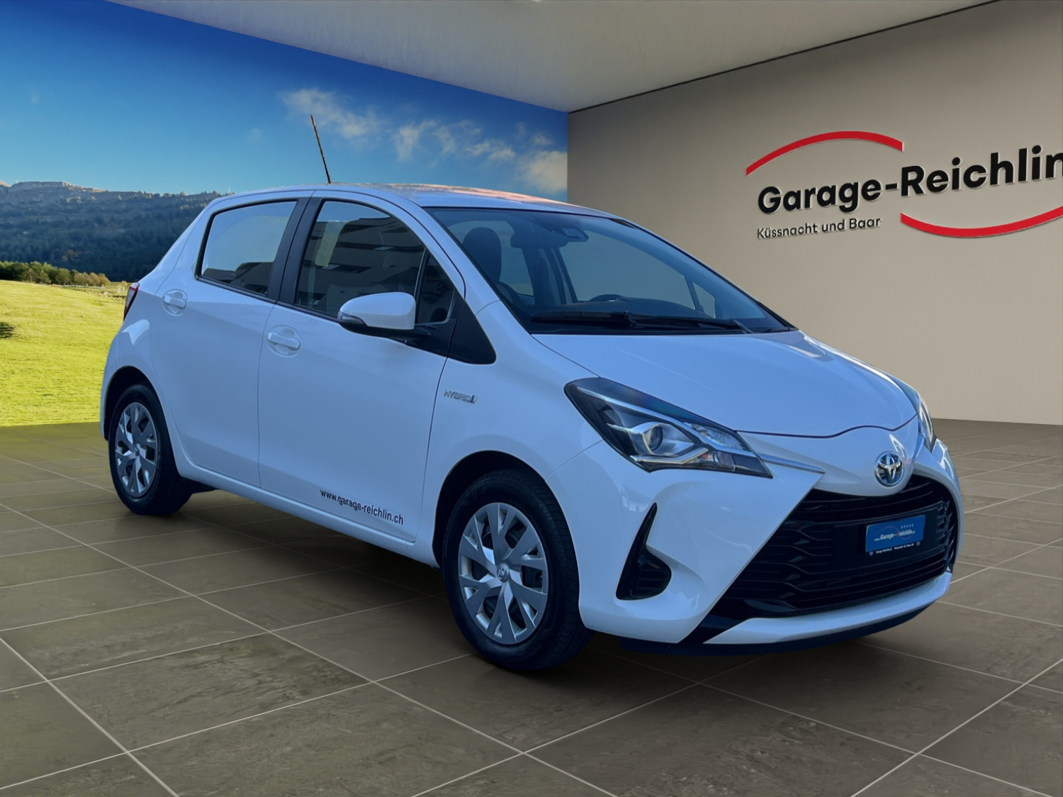 TOYOTA Yaris 1.5 VVT-i HSD Comfort-image-6