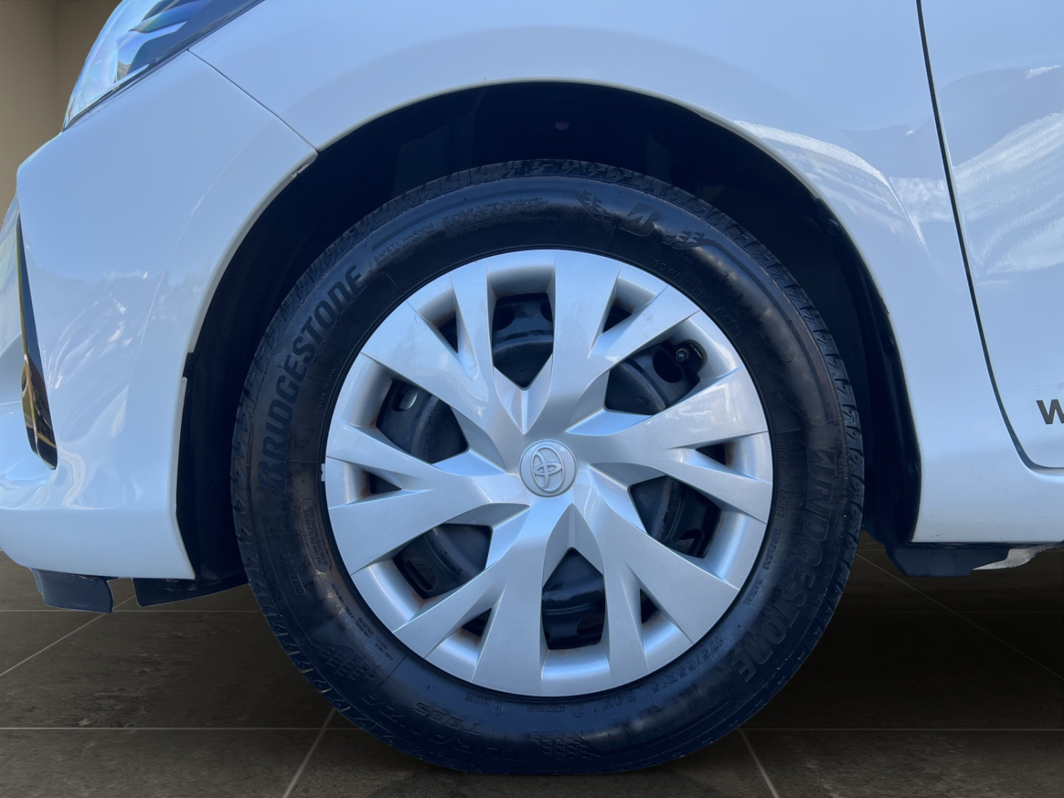TOYOTA Yaris 1.5 VVT-i HSD Comfort-image-18