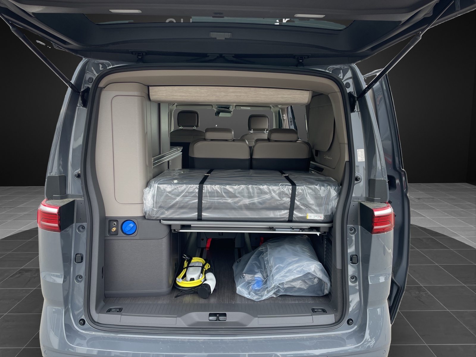 VW California eHybrid Ocean 4Motion-image-12