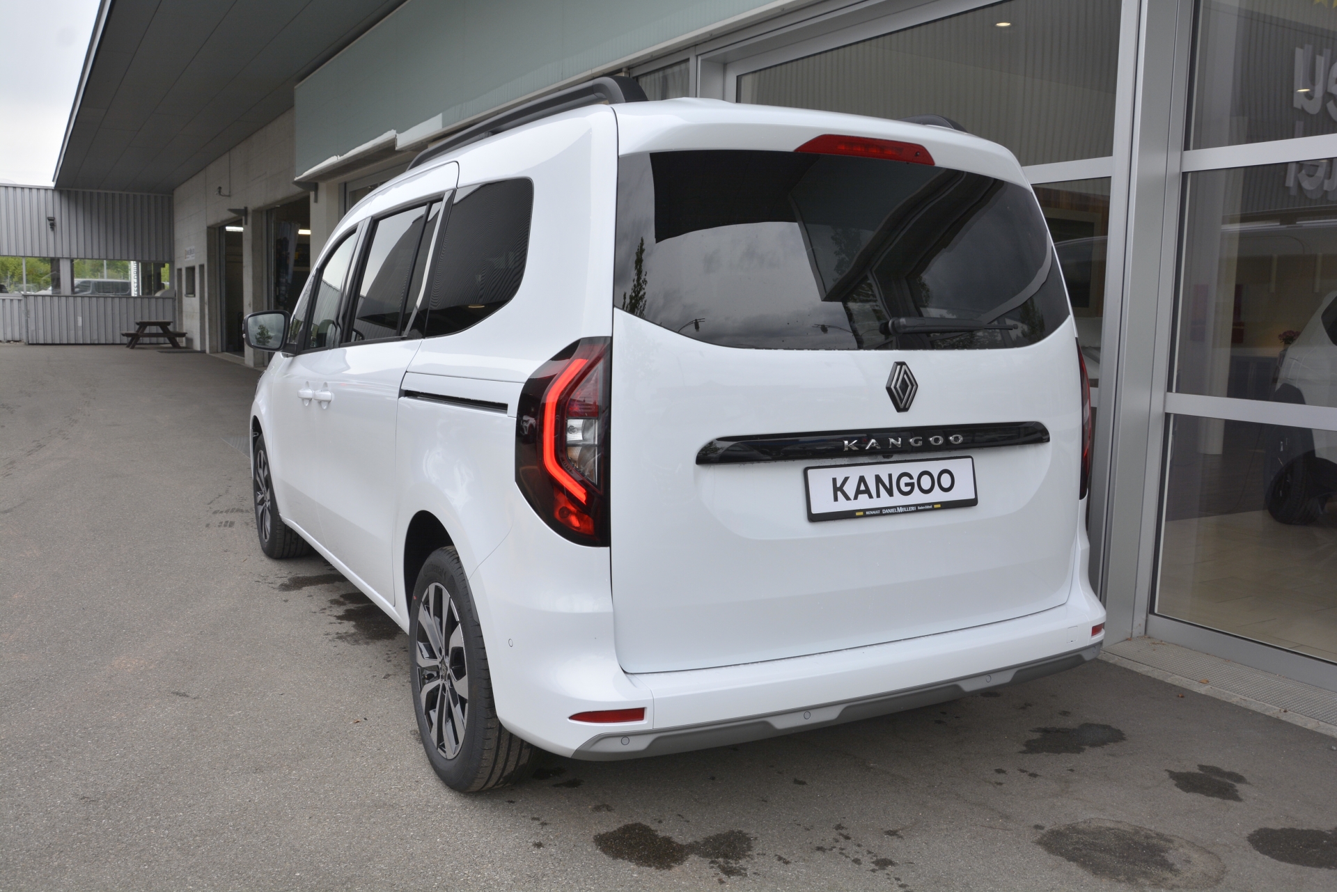 RENAULT GRAND KANGOO techno 1.3 TCe 130 PF EDC-image-3
