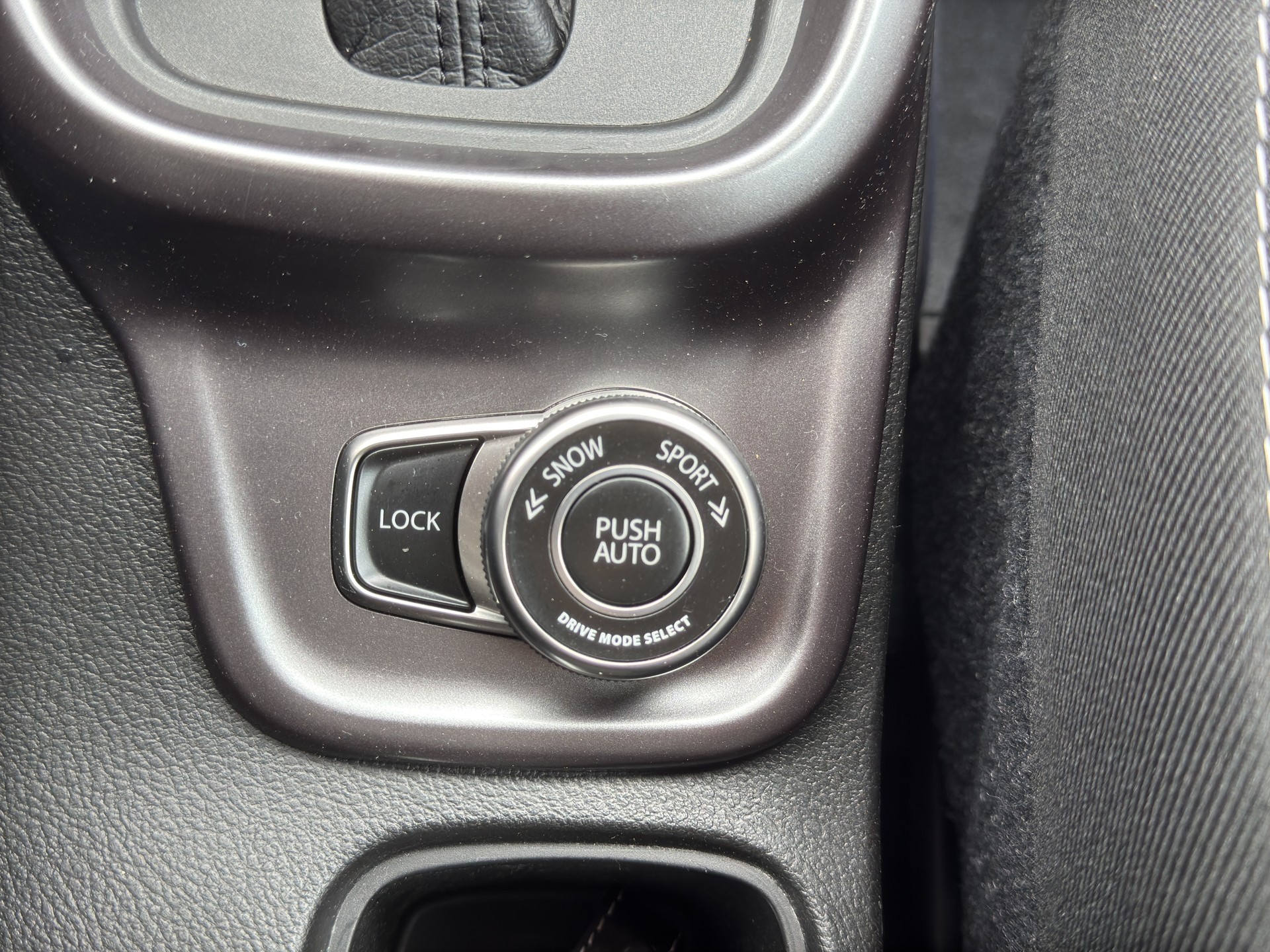 SUZUKI Vitara 1.5 Piz Sulai Hybrid 4x4-image-11