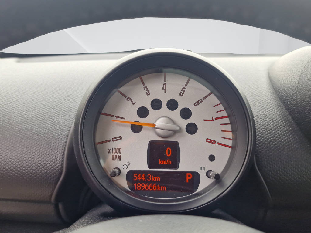 MINI Countryman R60 1.6i Cooper S ALL4-image-13