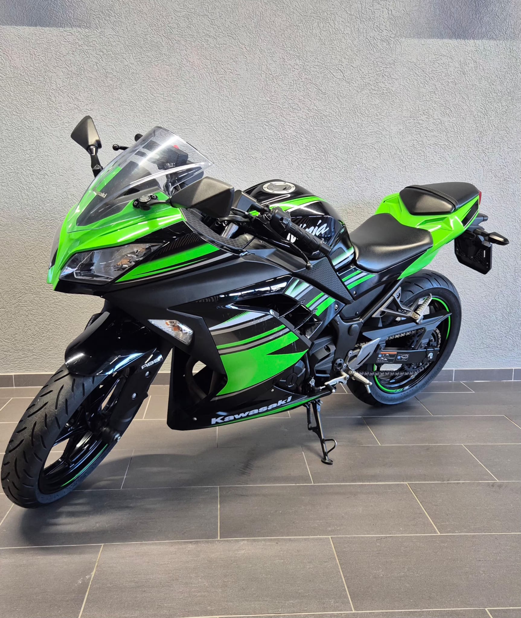 KAWASAKI Ninja 300 ABS