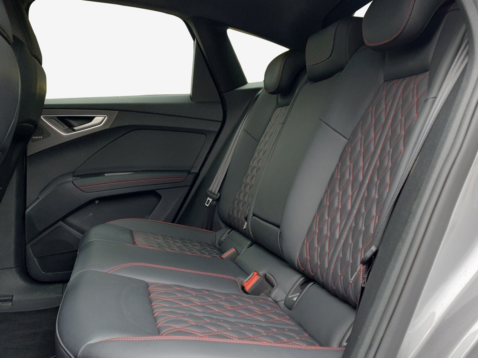 AUDI Q4 Sportback e-tron 50 quattro-image-11