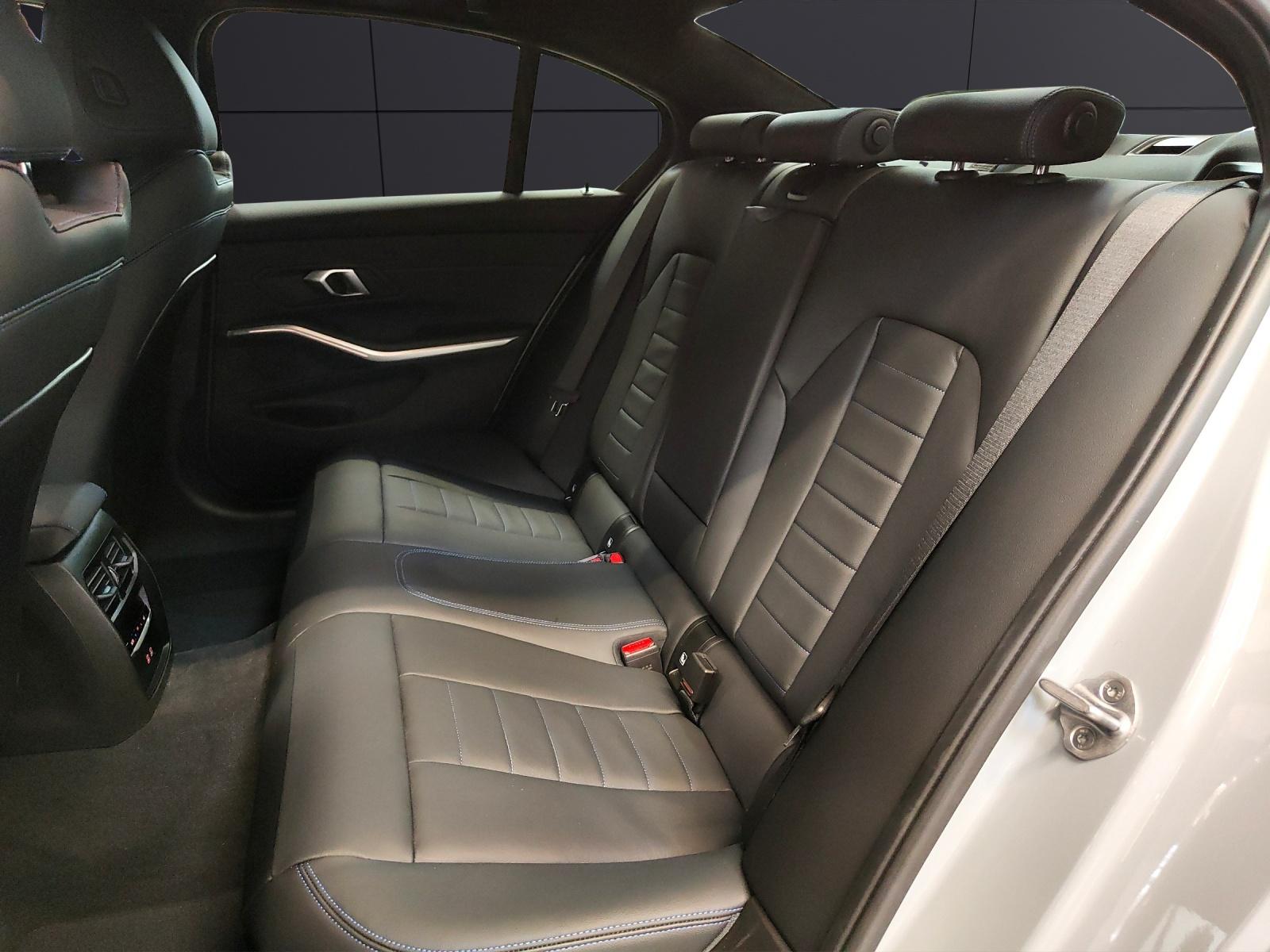 BMW 320d xDrive SAG Attraktiven Leasingzinssatz ab 1,9 % bei Abschluss einer BMW Fahrzeugversicherung.-image-16