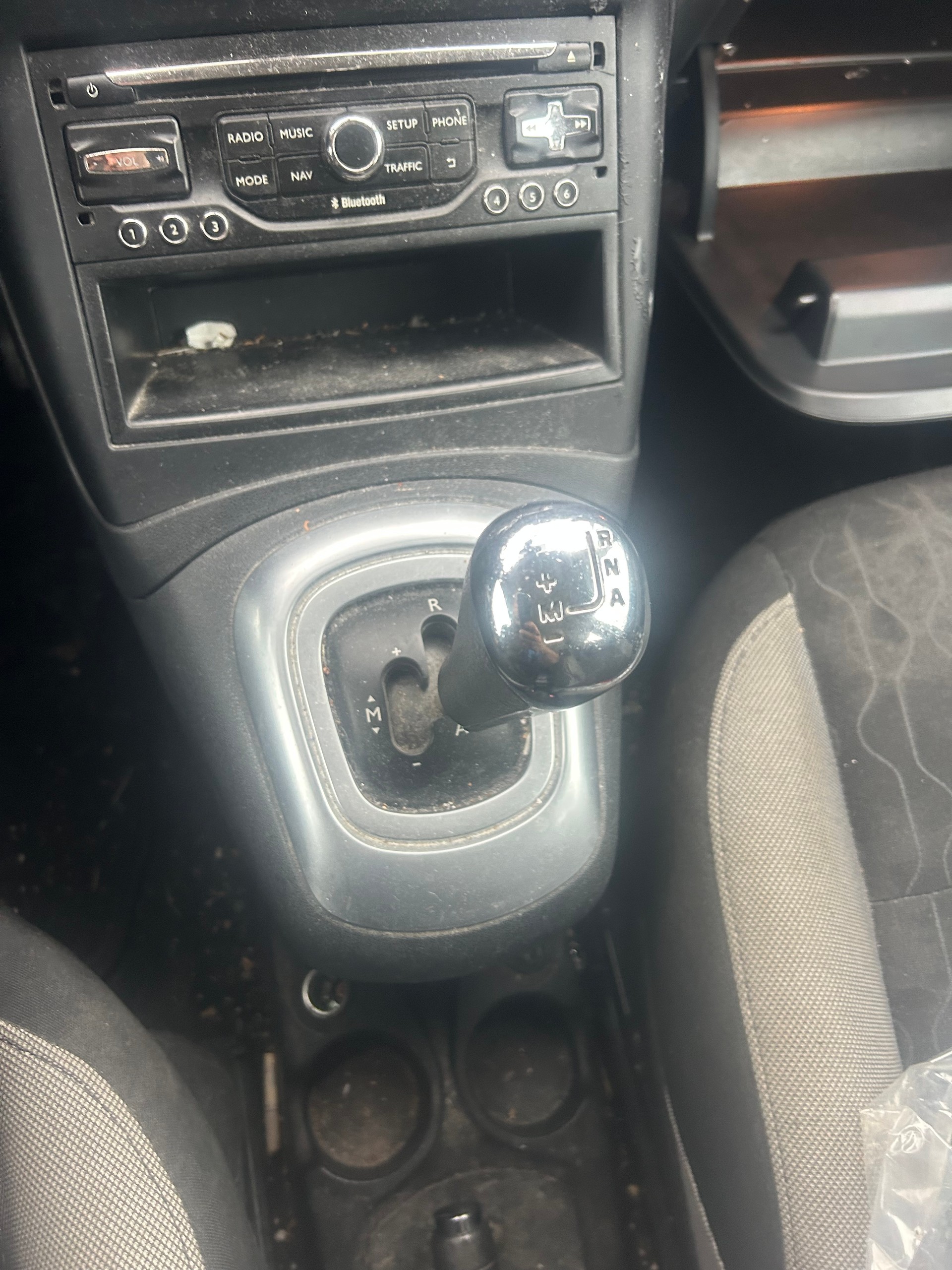 CITROEN C3 Picasso 1.6 HDi Rossignol EGS6-image-8