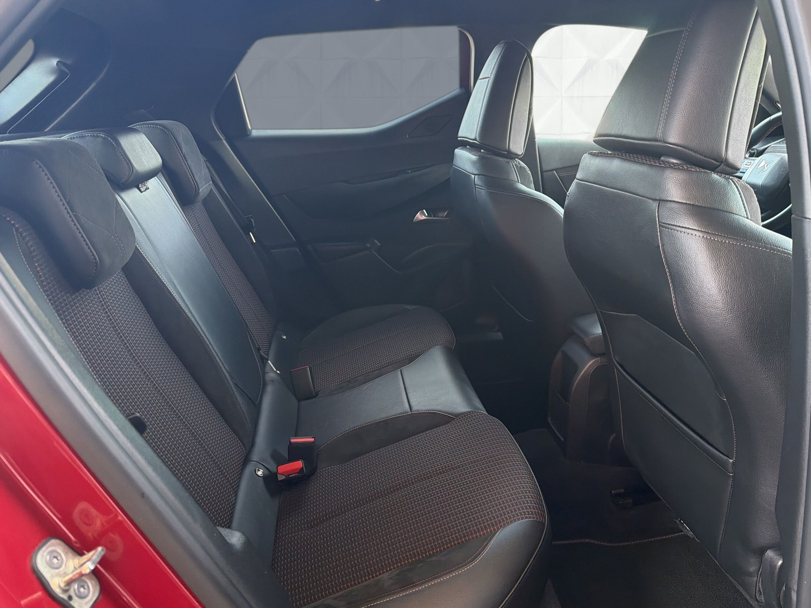 DS AUTOMOBILES DS 3 Crossback Performance Line EAT8-image-10
