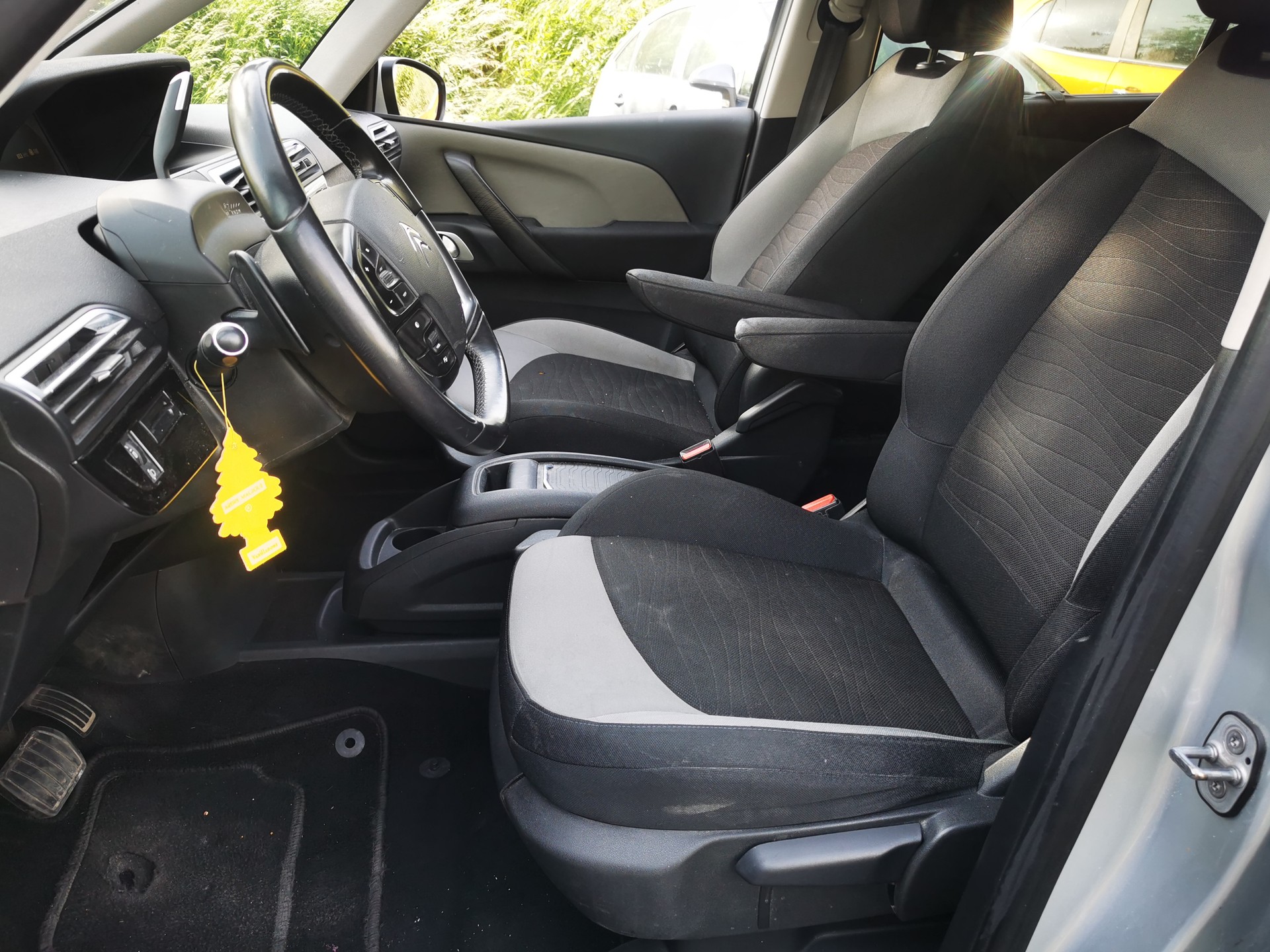 CITROEN Grand C4 Picasso 2.0 BlueHDi Intensive Automatic-image-9