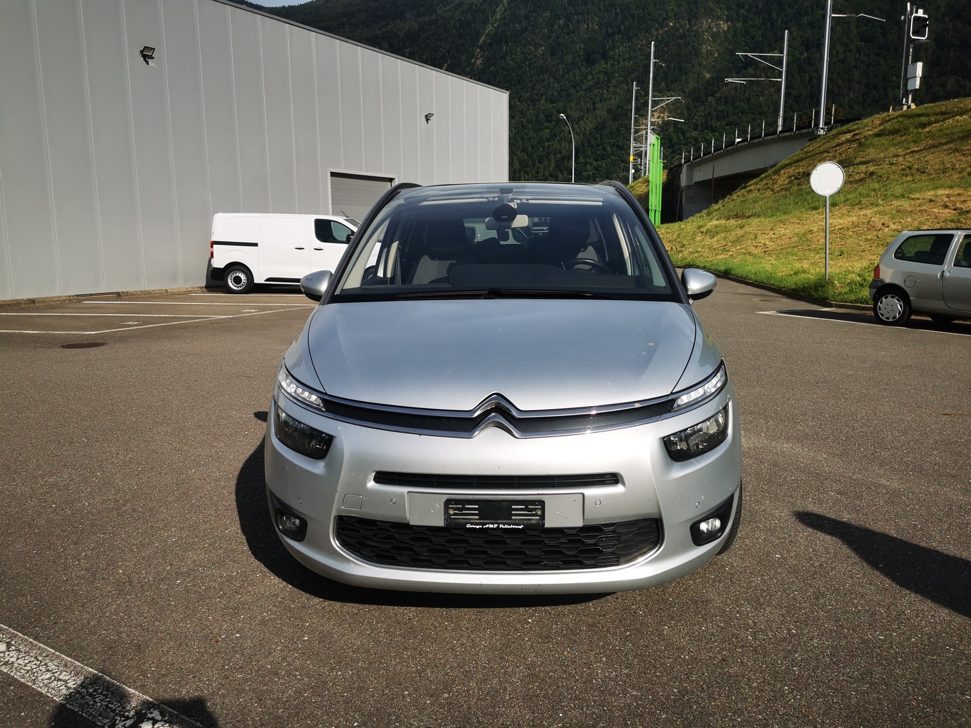 CITROEN Grand C4 Picasso 2.0 BlueHDi Intensive Automatic-image-11
