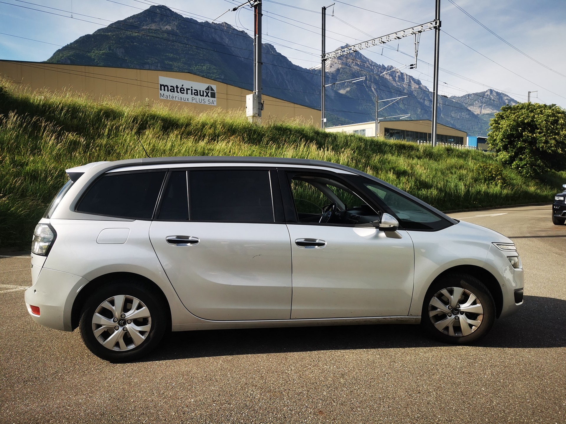 CITROEN Grand C4 Picasso 2.0 BlueHDi Intensive Automatic-image-1
