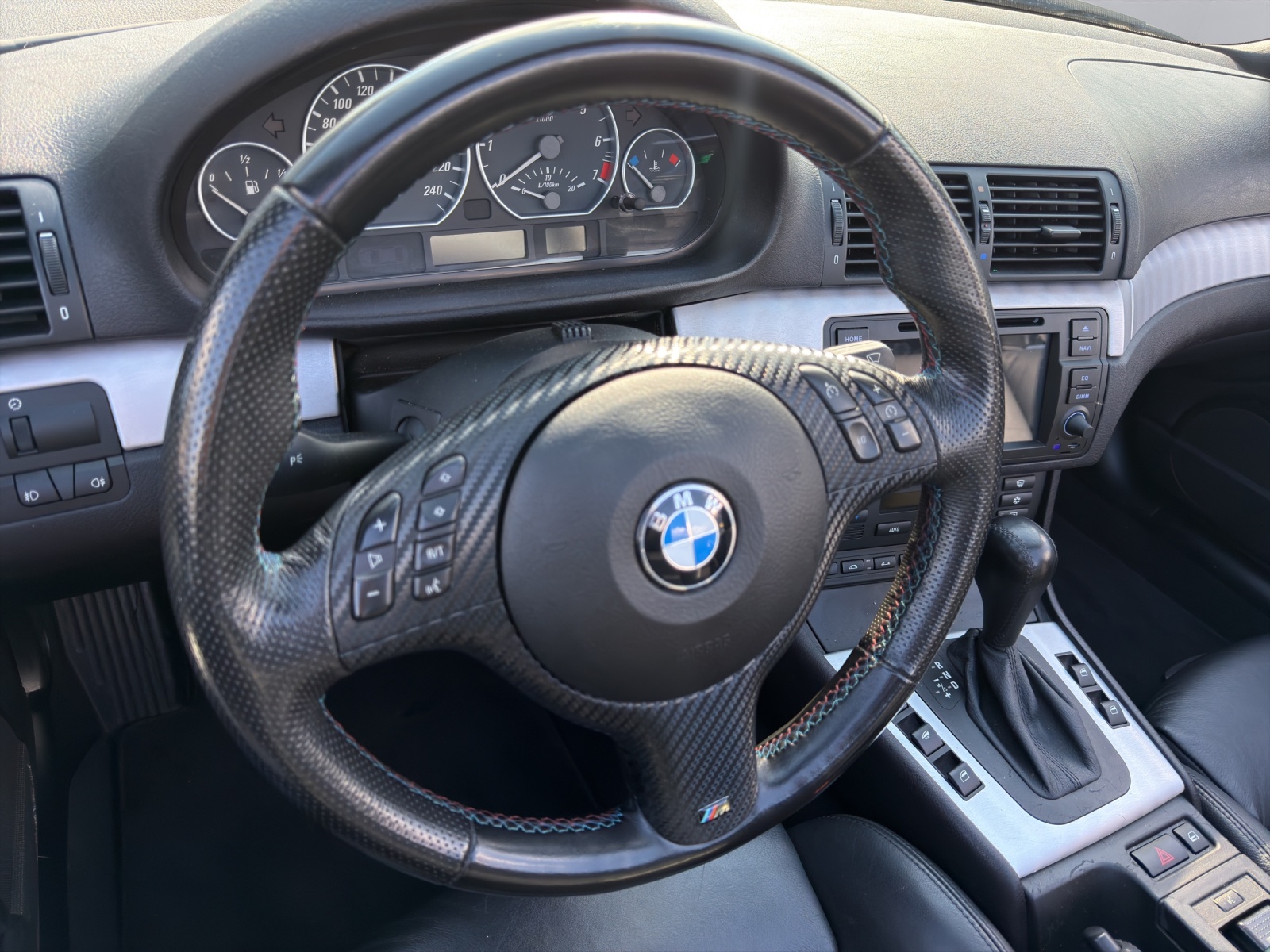 BMW 3er Reihe E46 Cabriolet 330Ci-image-10
