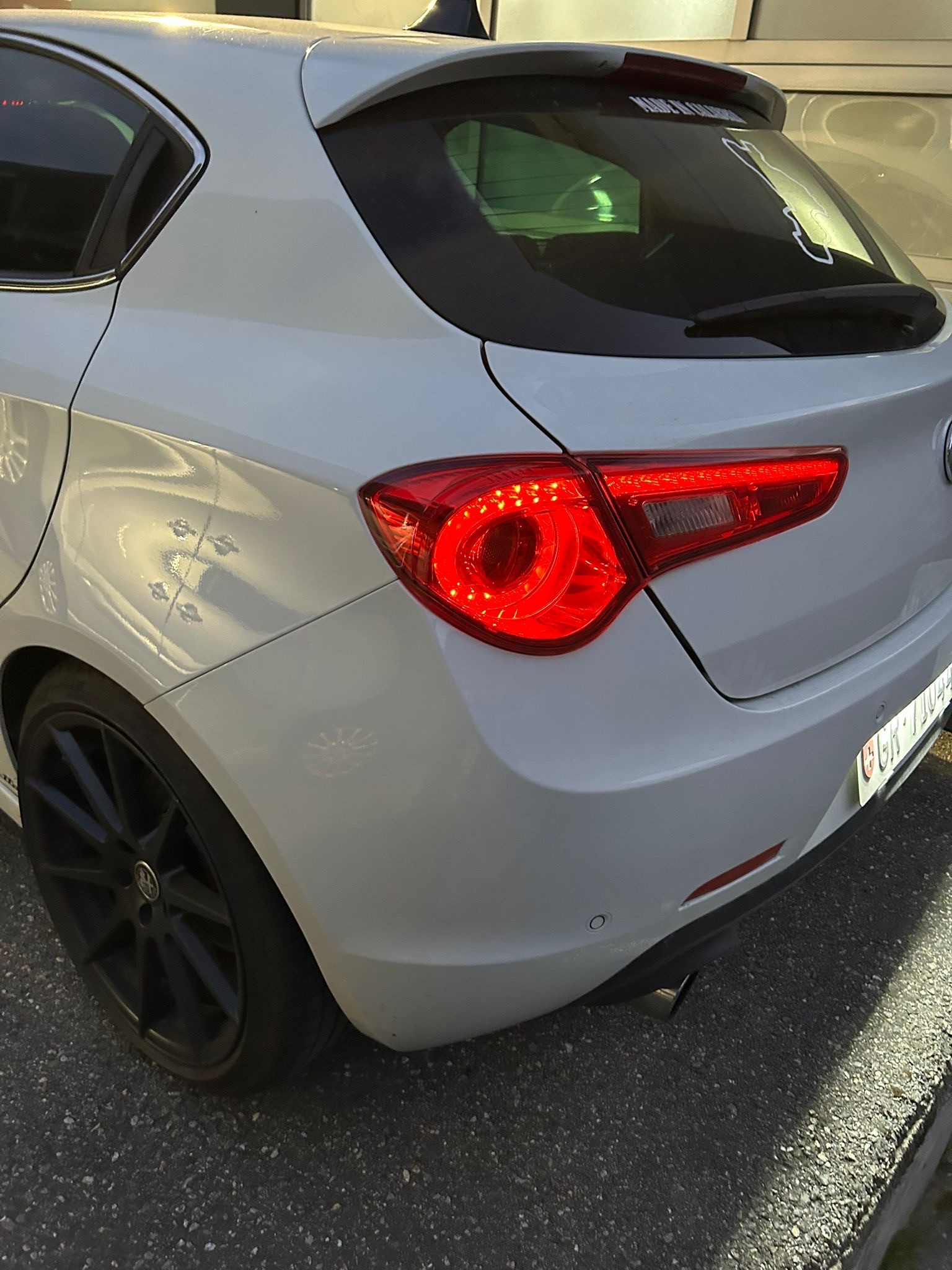 ALFA ROMEO Giulietta 1750 TBi Quadrifoglio Verde TCT-image-11