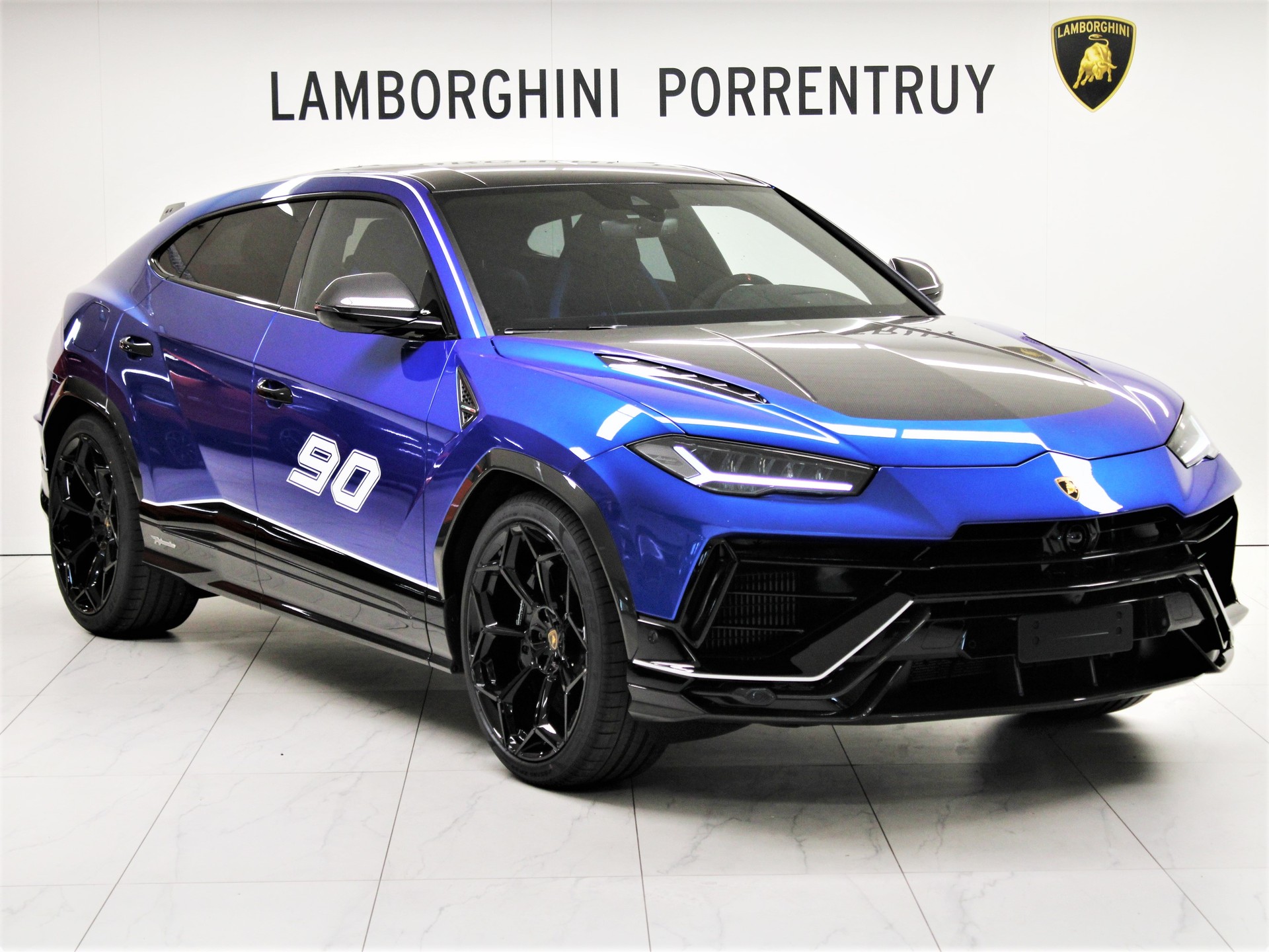 LAMBORGHINI Urus Performante SCV12