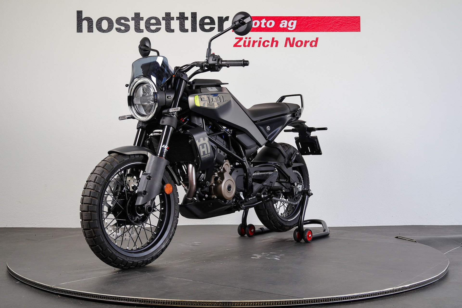 HUSQVARNA 401 Svartpilen-image-5