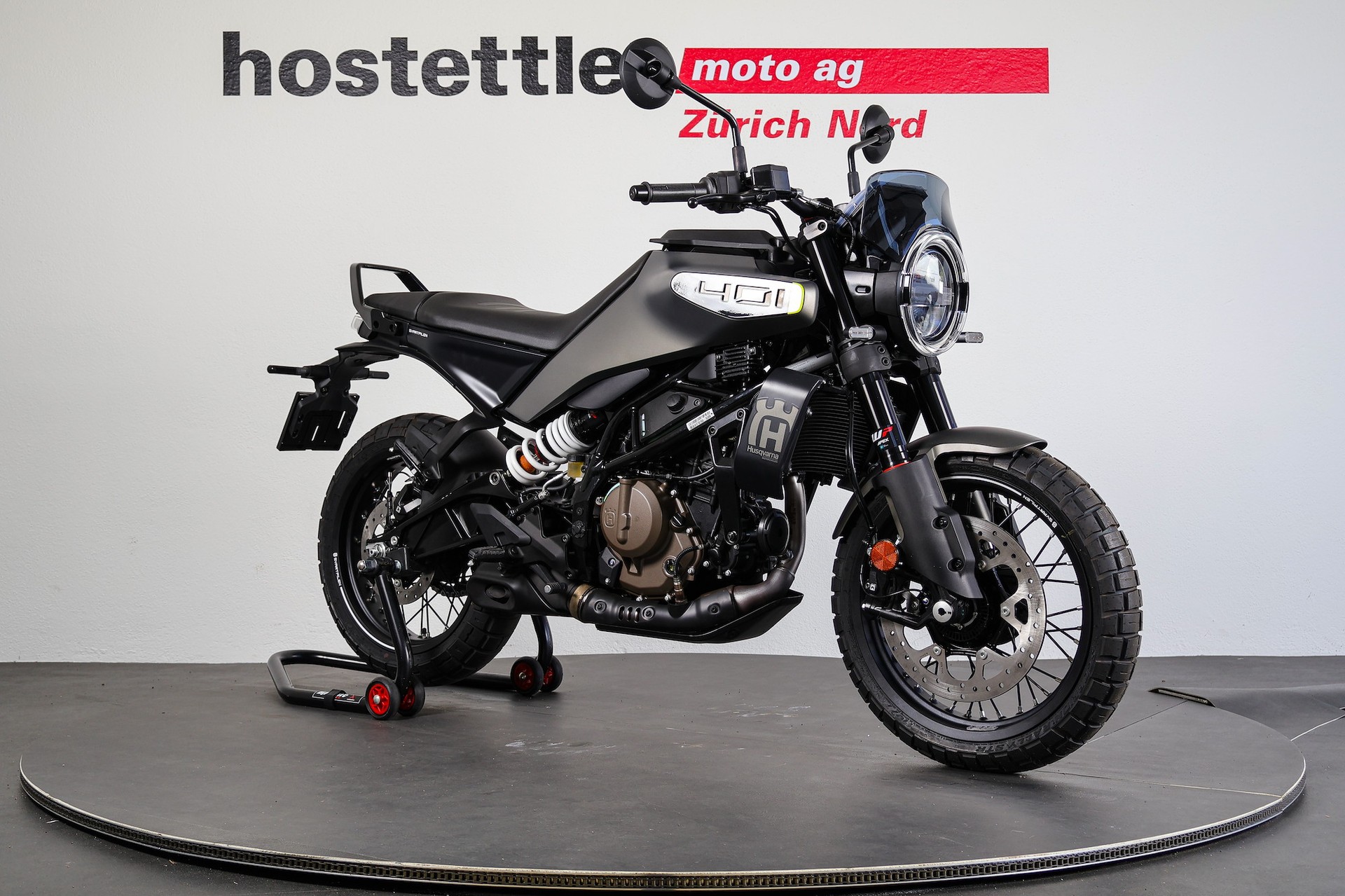 HUSQVARNA 401 Svartpilen