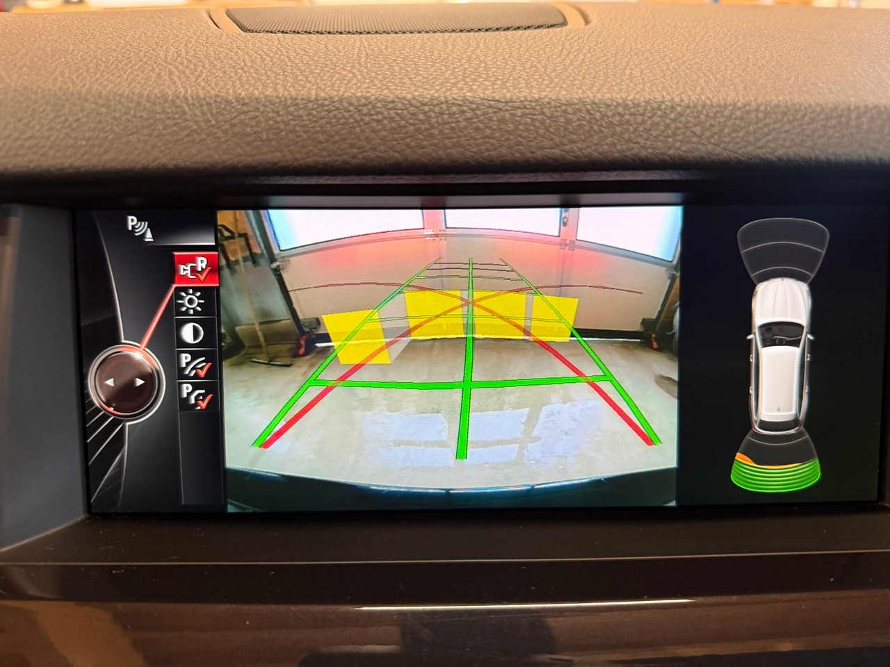 BMW 530d Touring xDrive Steptronic-image-13