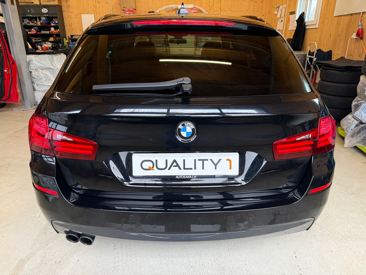 BMW 530d Touring xDrive Steptronic-image-4