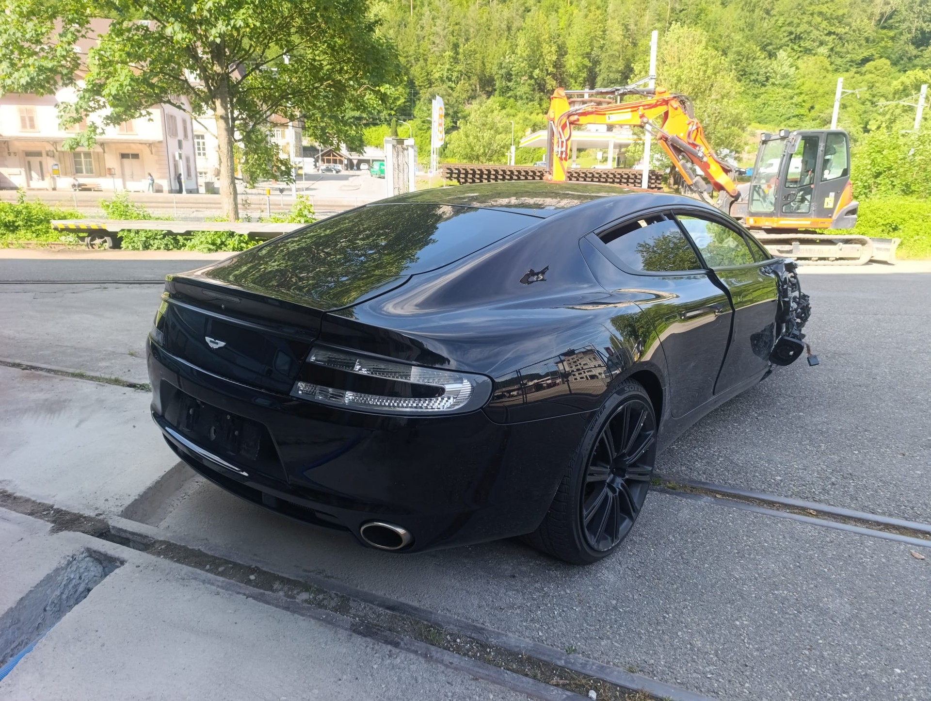 ASTON MARTIN Rapide 5.9 V12 Touchtronic 2-showroom-element-1