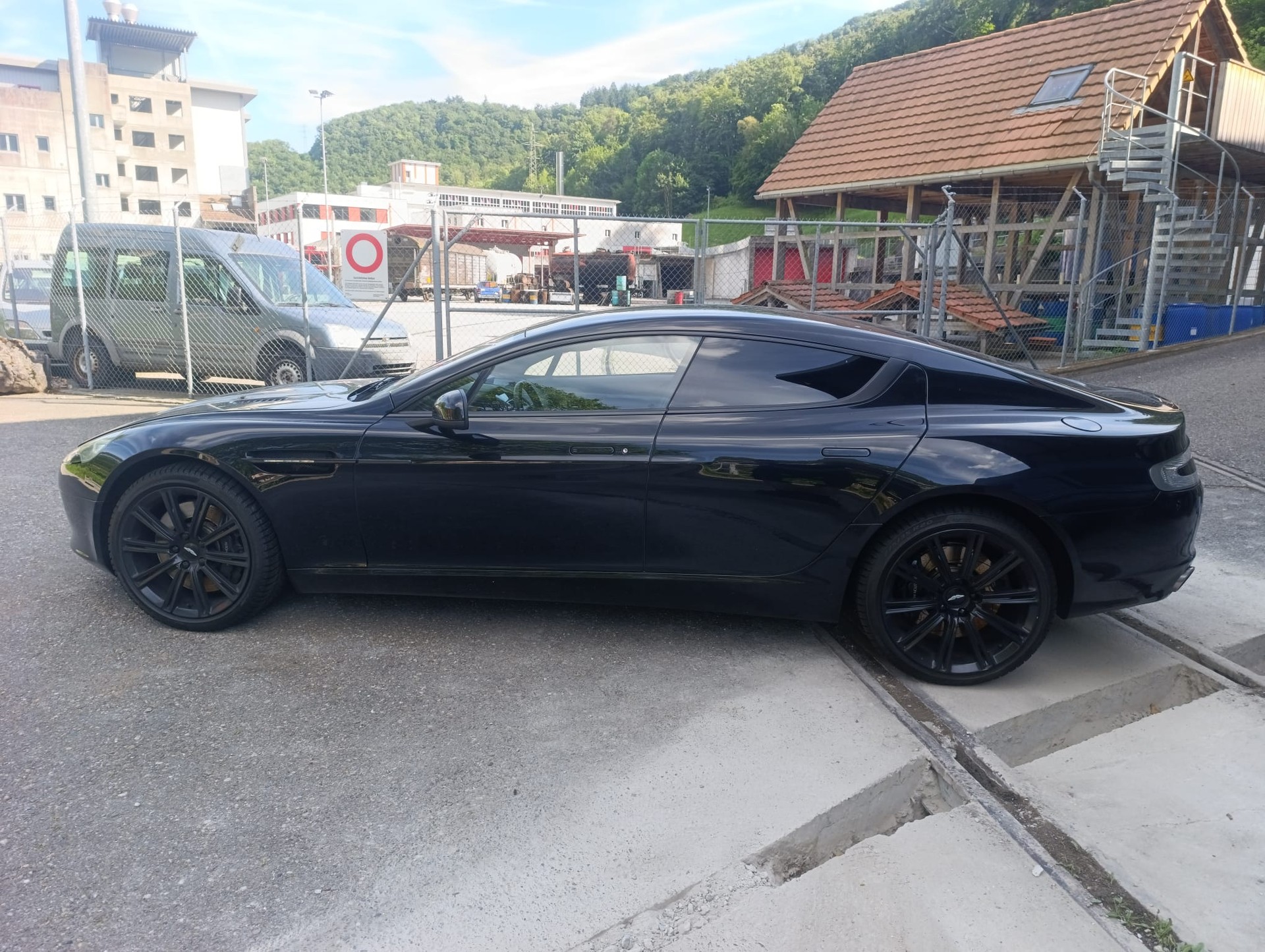 ASTON MARTIN Rapide 5.9 V12 Touchtronic 2-image-4