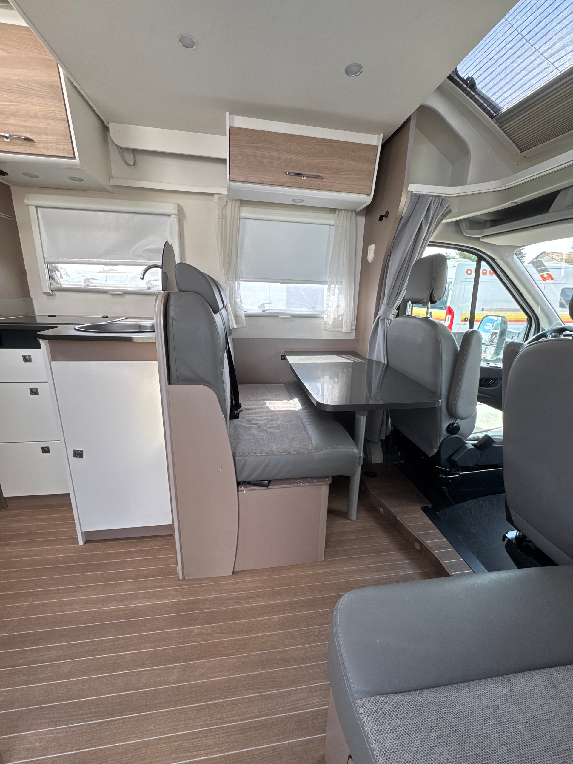 FORD 2023 Ford Transit Etrusco | Schaltgetriebe | Voll ausgestattet-showroom-element-1