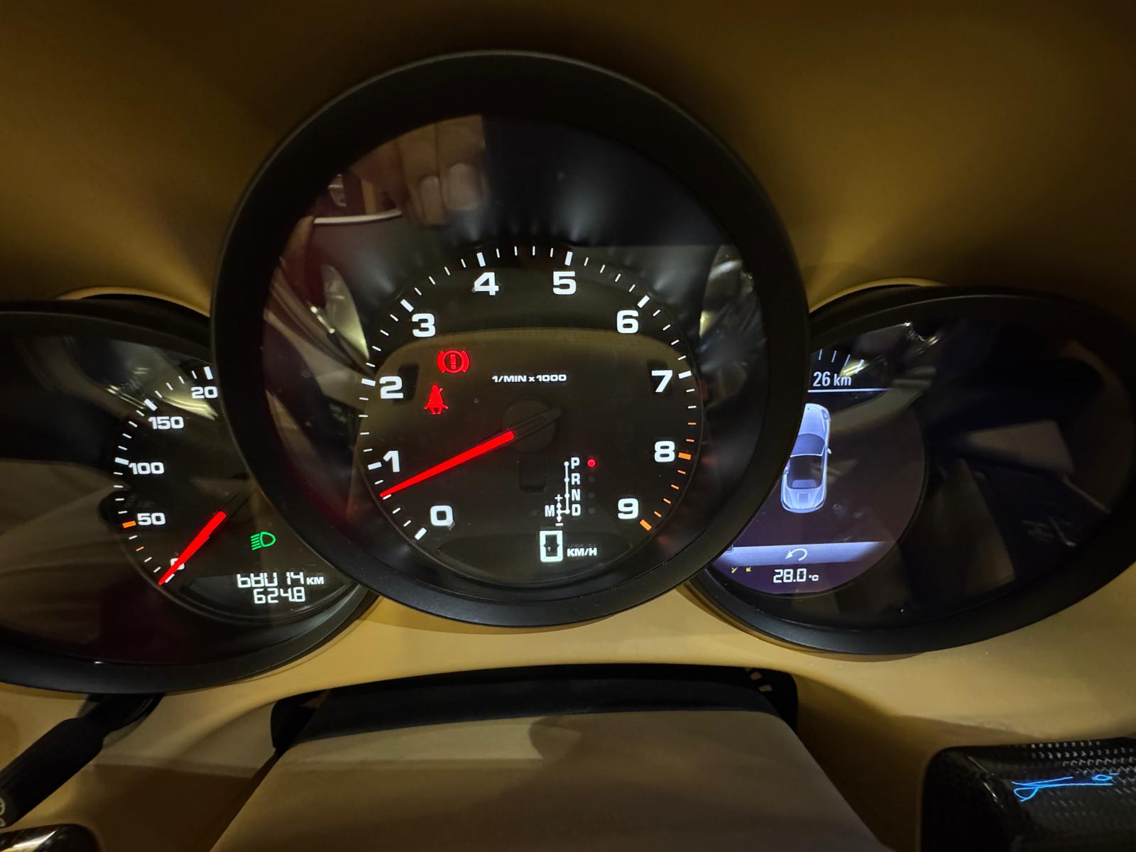 PORSCHE Boxster 2.7 PDK-image-13