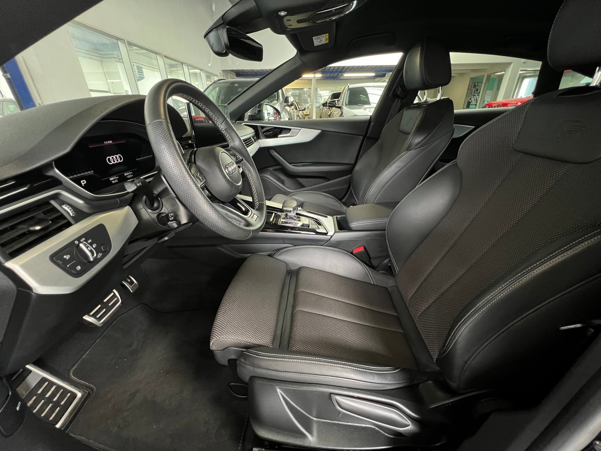 AUDI A5 Sportback 45 TFSI S-Line S-tronic quattro-image-9