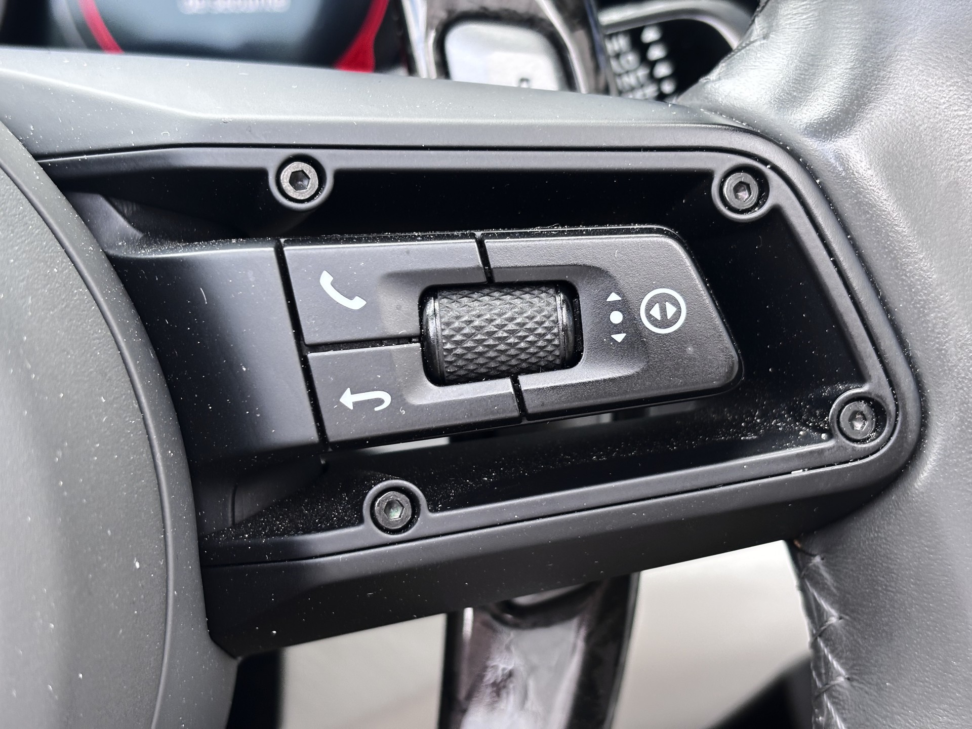 PORSCHE 911 Carrera 4 GTS Cabriolet PDK-image-25