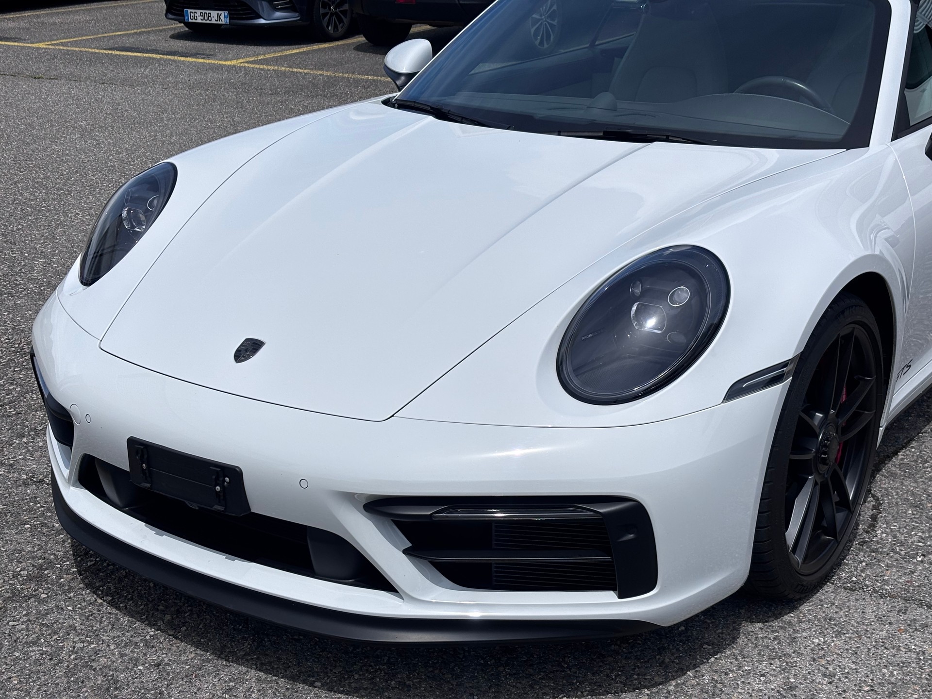 PORSCHE 911 Carrera 4 GTS Cabriolet PDK-showroom-element-1