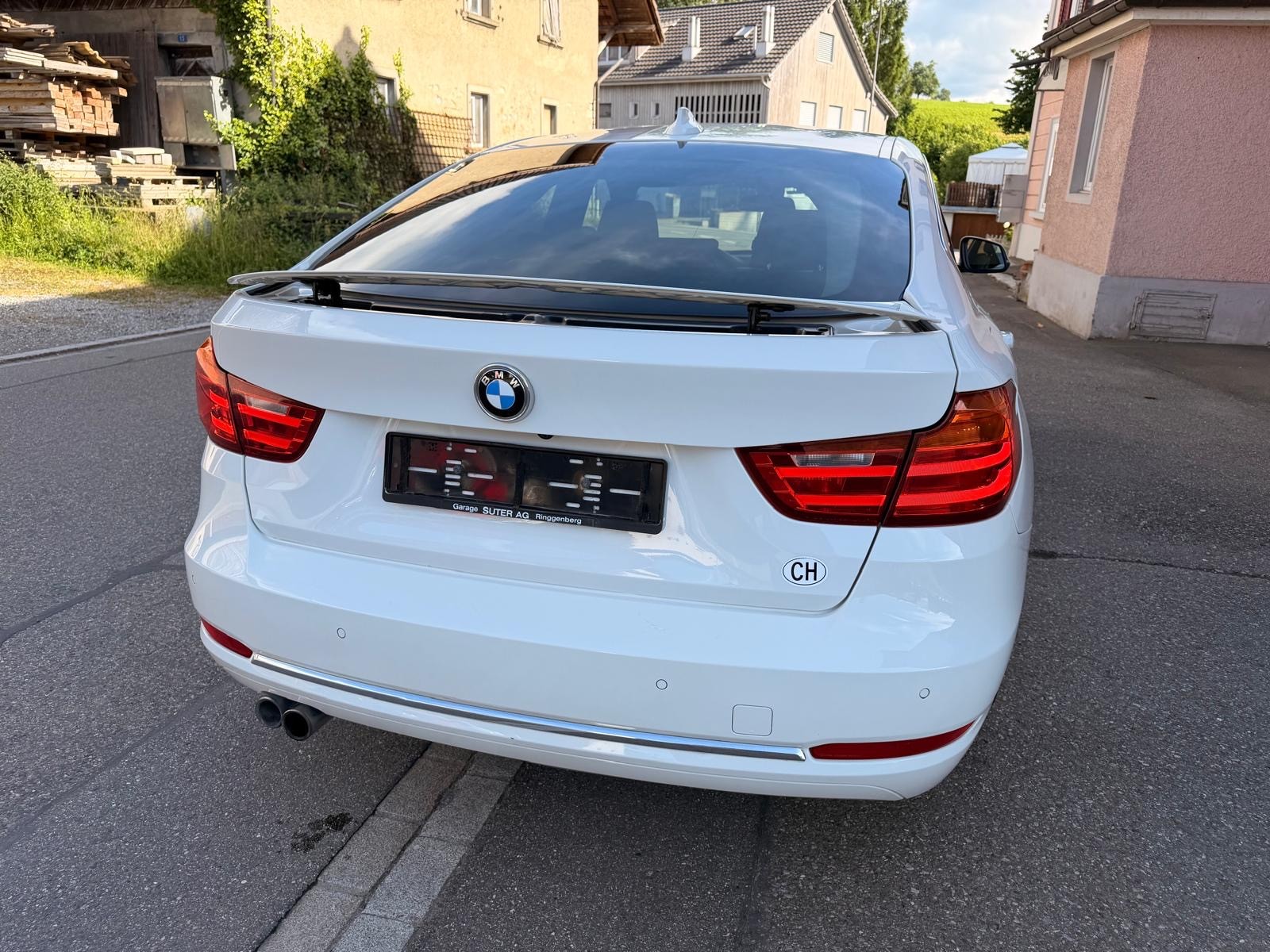 BMW 328i GT xDrive Steptronic-image-4